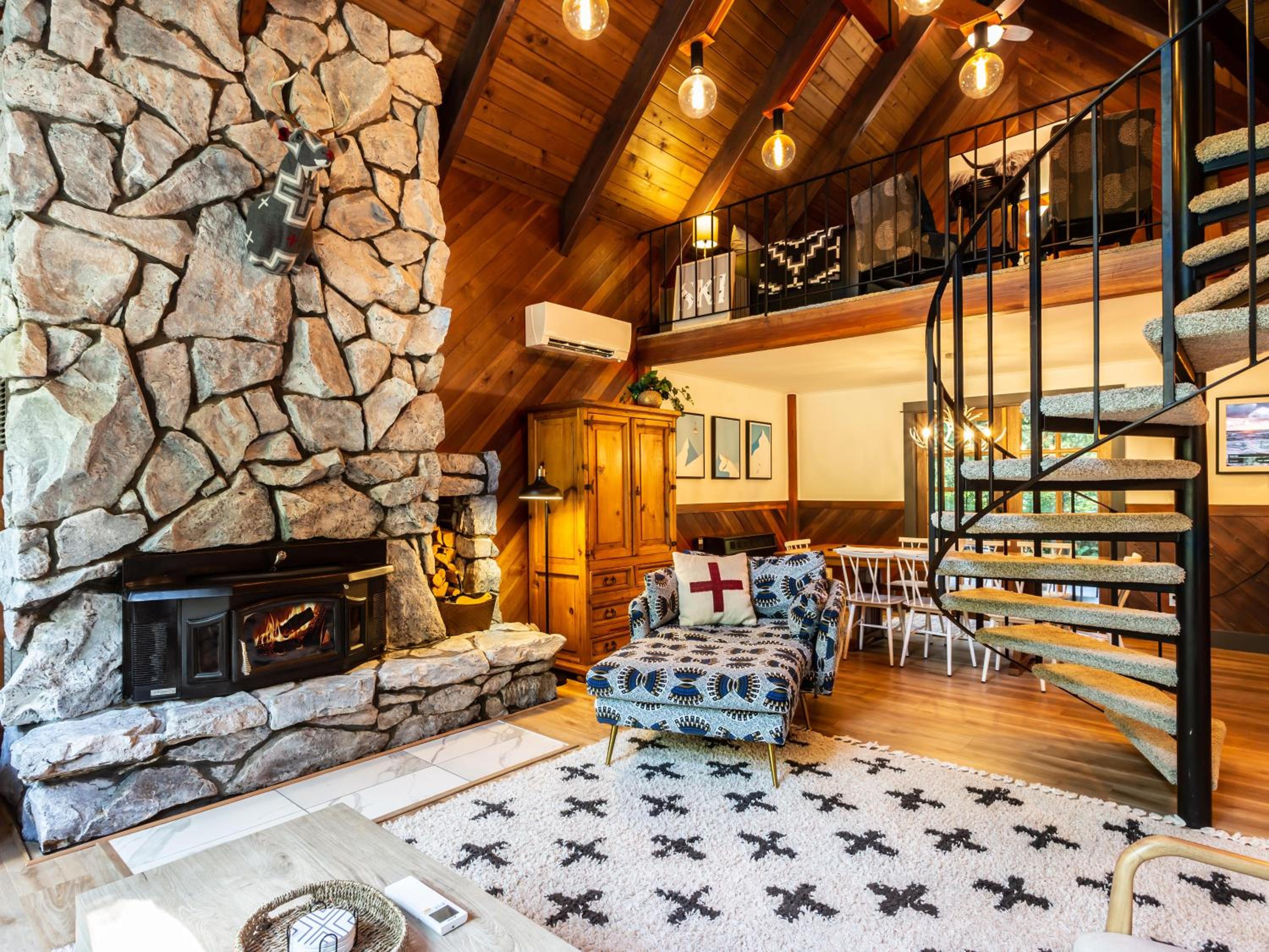 Pendleton Pines Lodge
