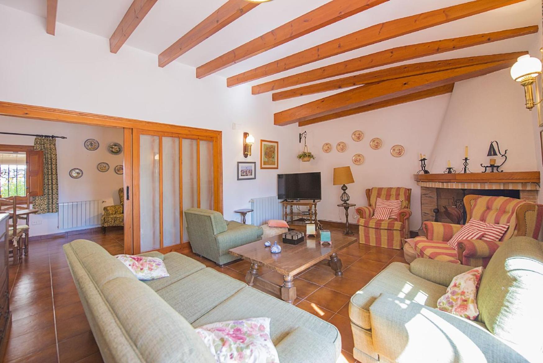 Villa Mas Blanc - PlusHolidays view 4