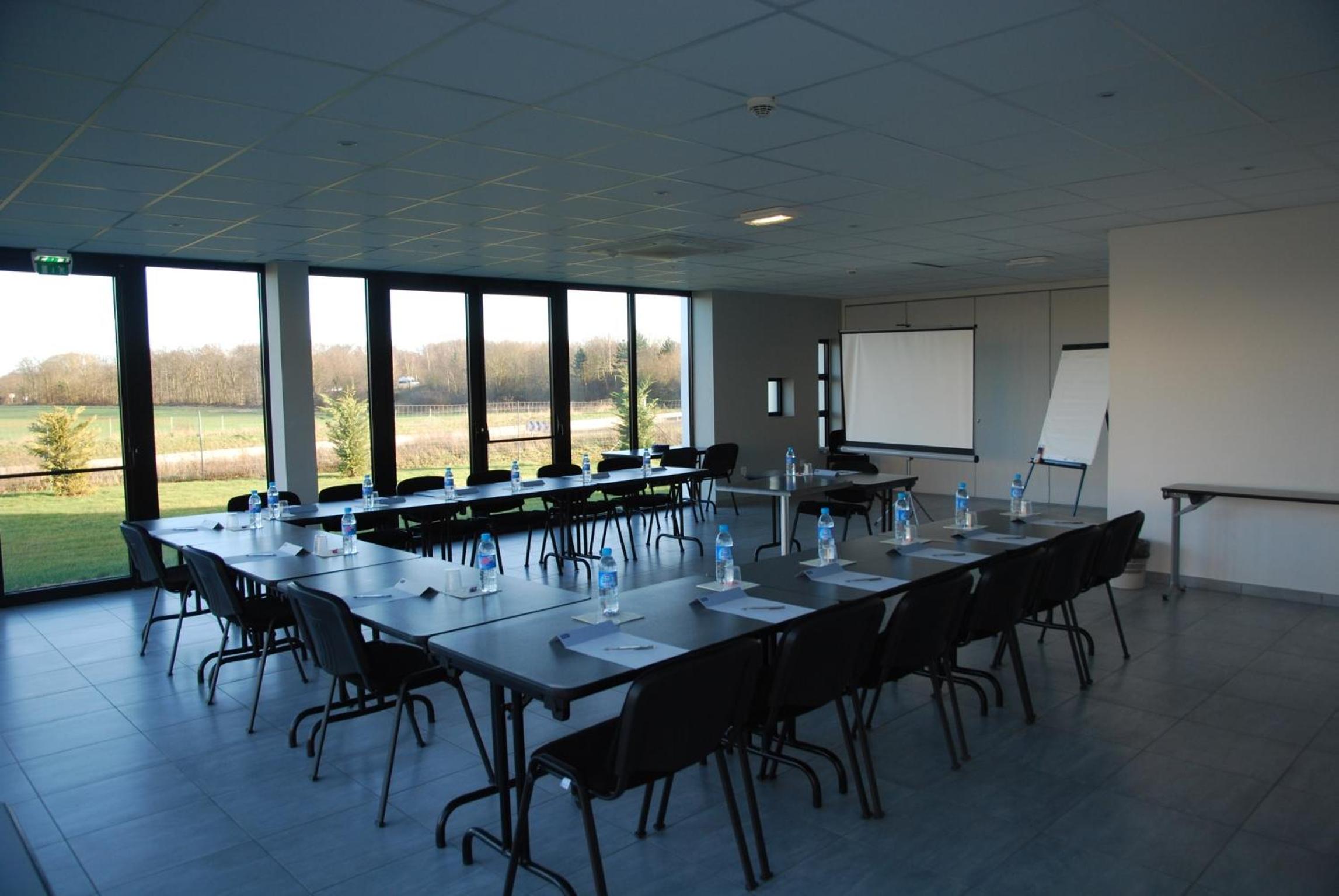 Evreux Vacations - Kyriad Evreux - Netreville - Property Image 7