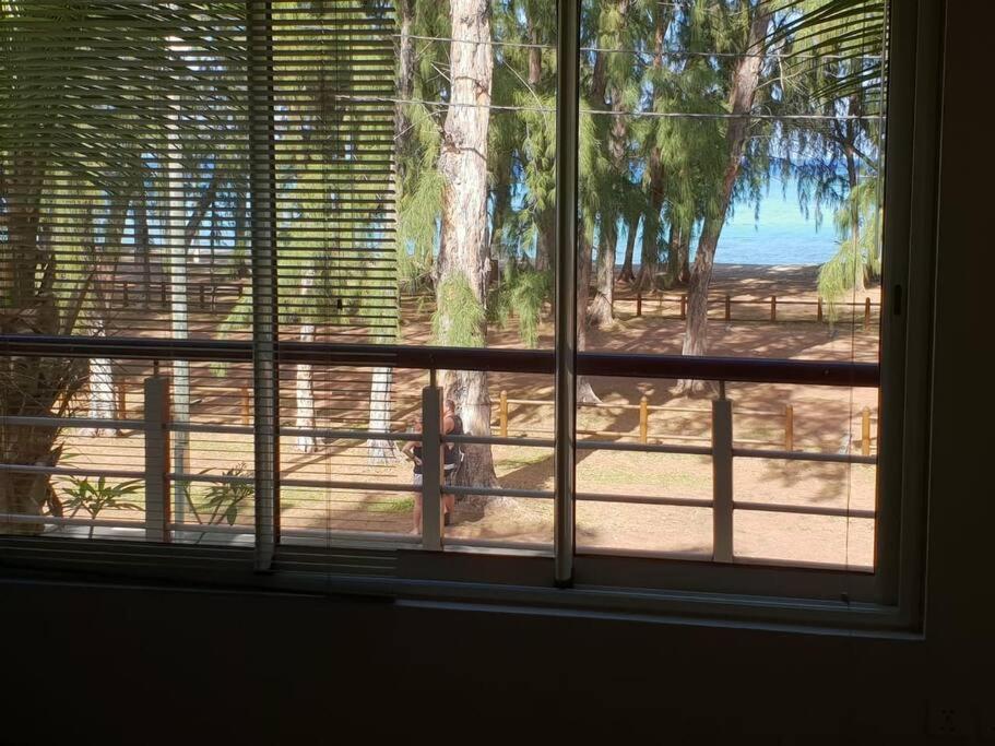 Beachfront Apartment(roadside- 30 meters to beach) view 4