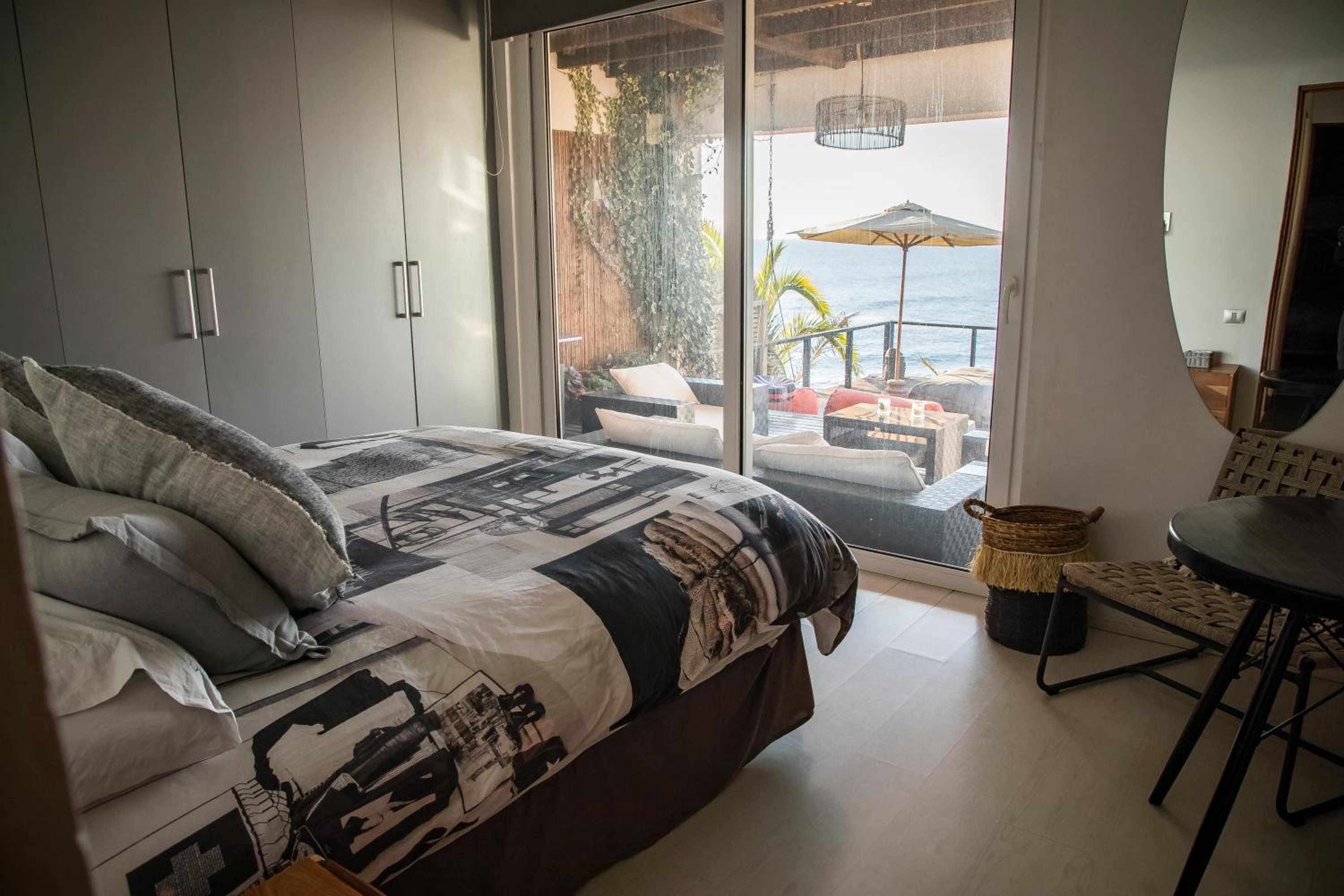 Increíble casa primera línea frente a ola Infiernillo