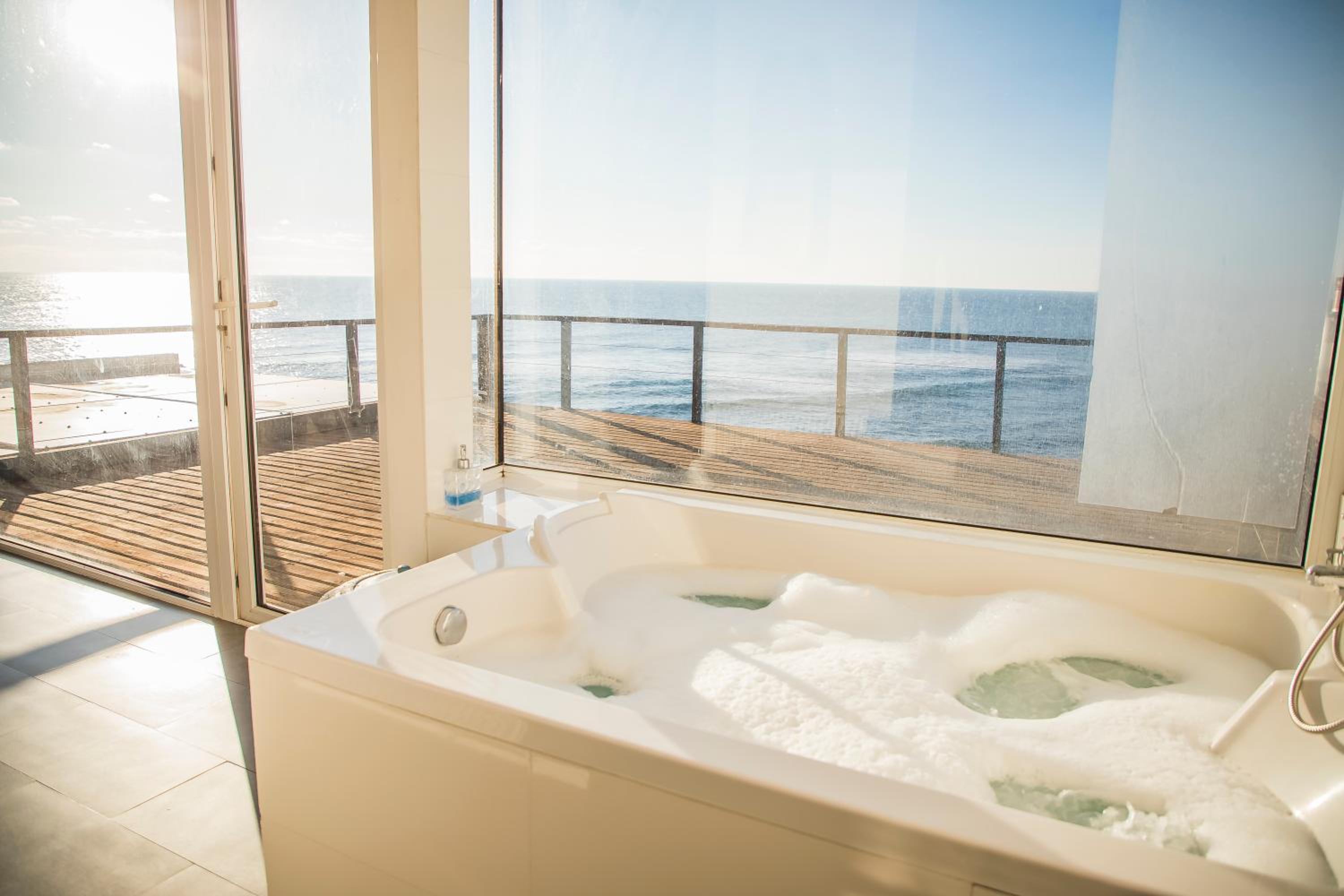 Increíble casa primera línea frente a ola Infiernillo