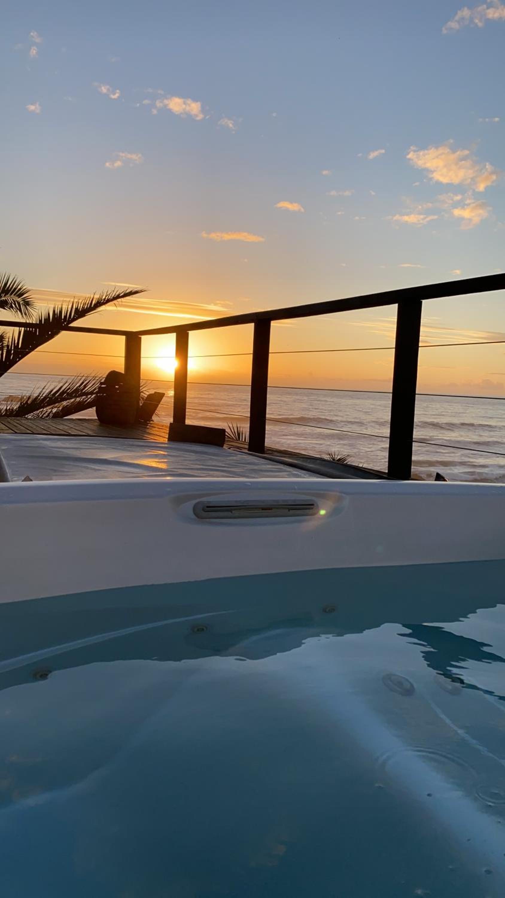 Increíble casa primera línea frente a ola Infiernillo