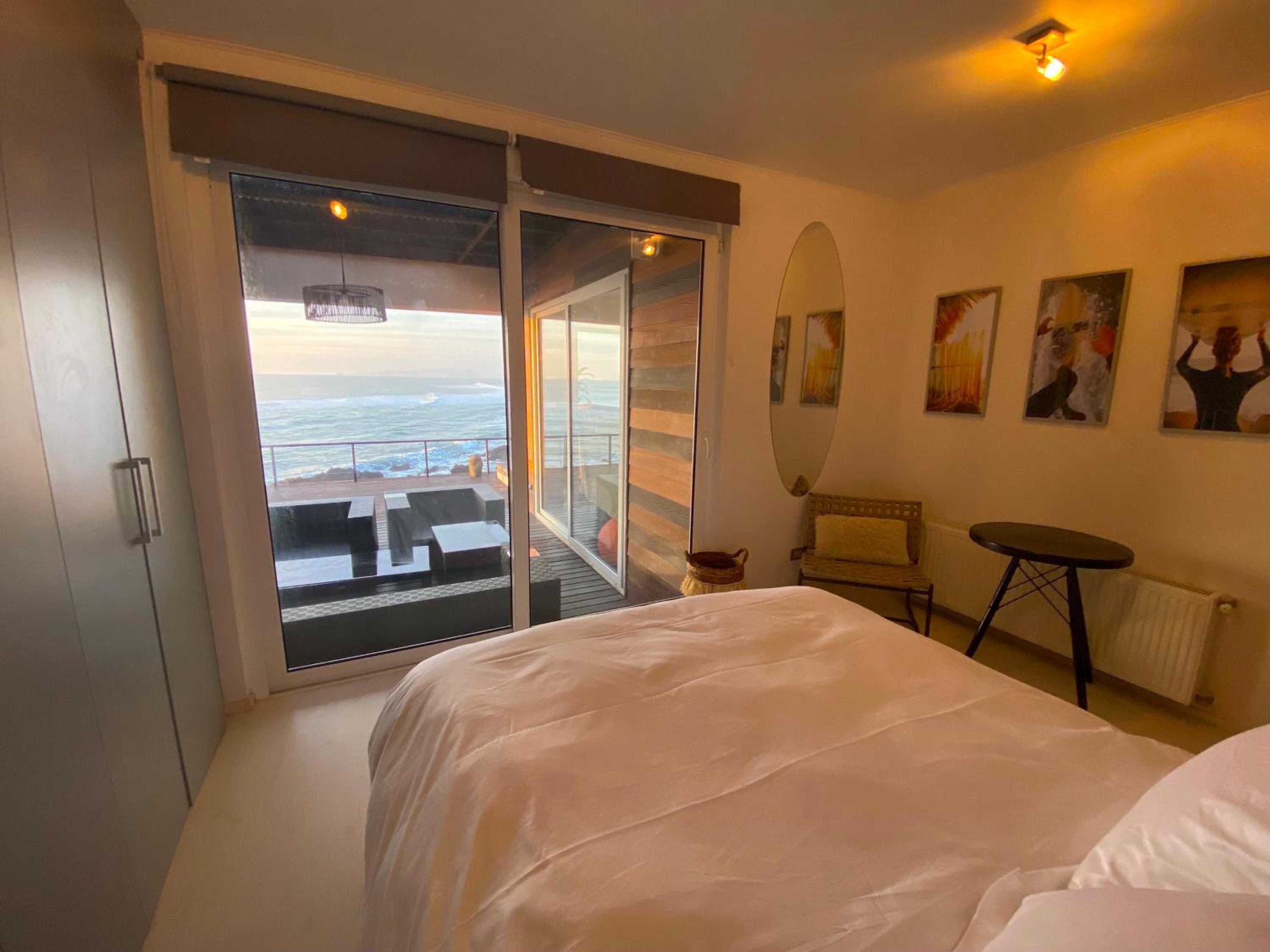 Increíble casa primera línea frente a ola Infiernillo