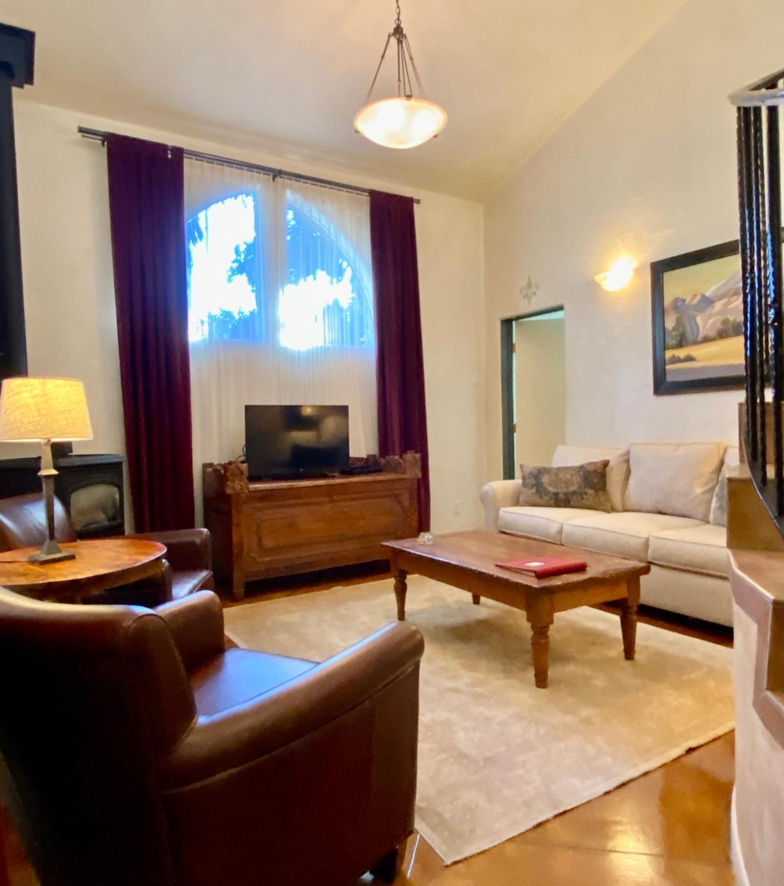Ojai Vacations - The Emerald Iguana Inn - Property Image 28