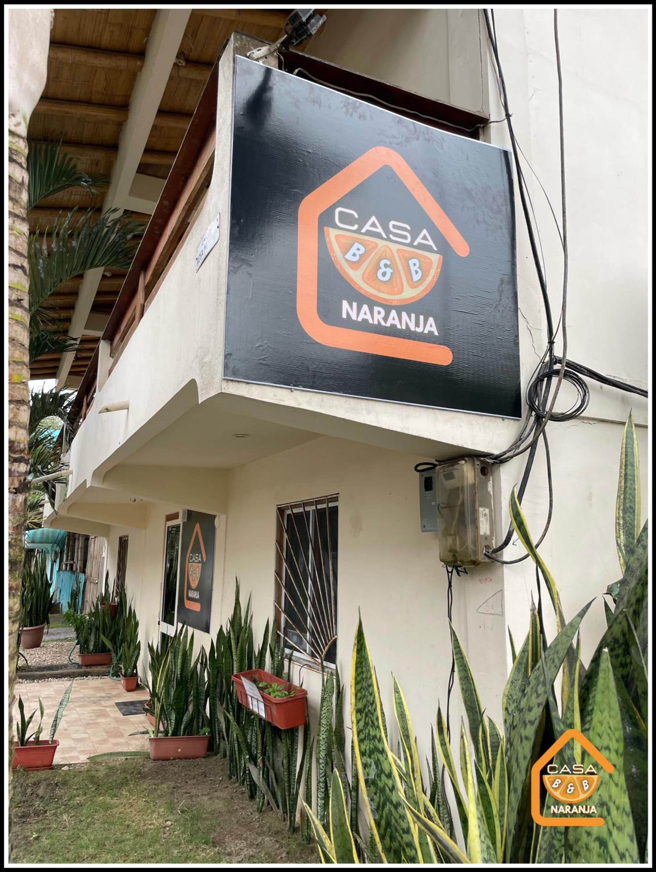 La Casa Naranja Hostal