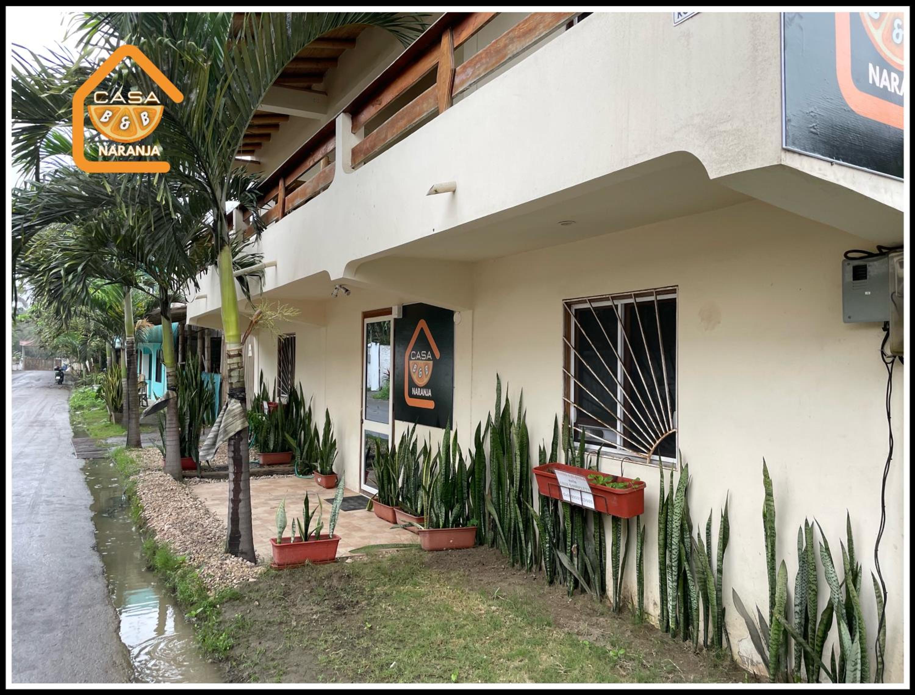La Casa Naranja Hostal