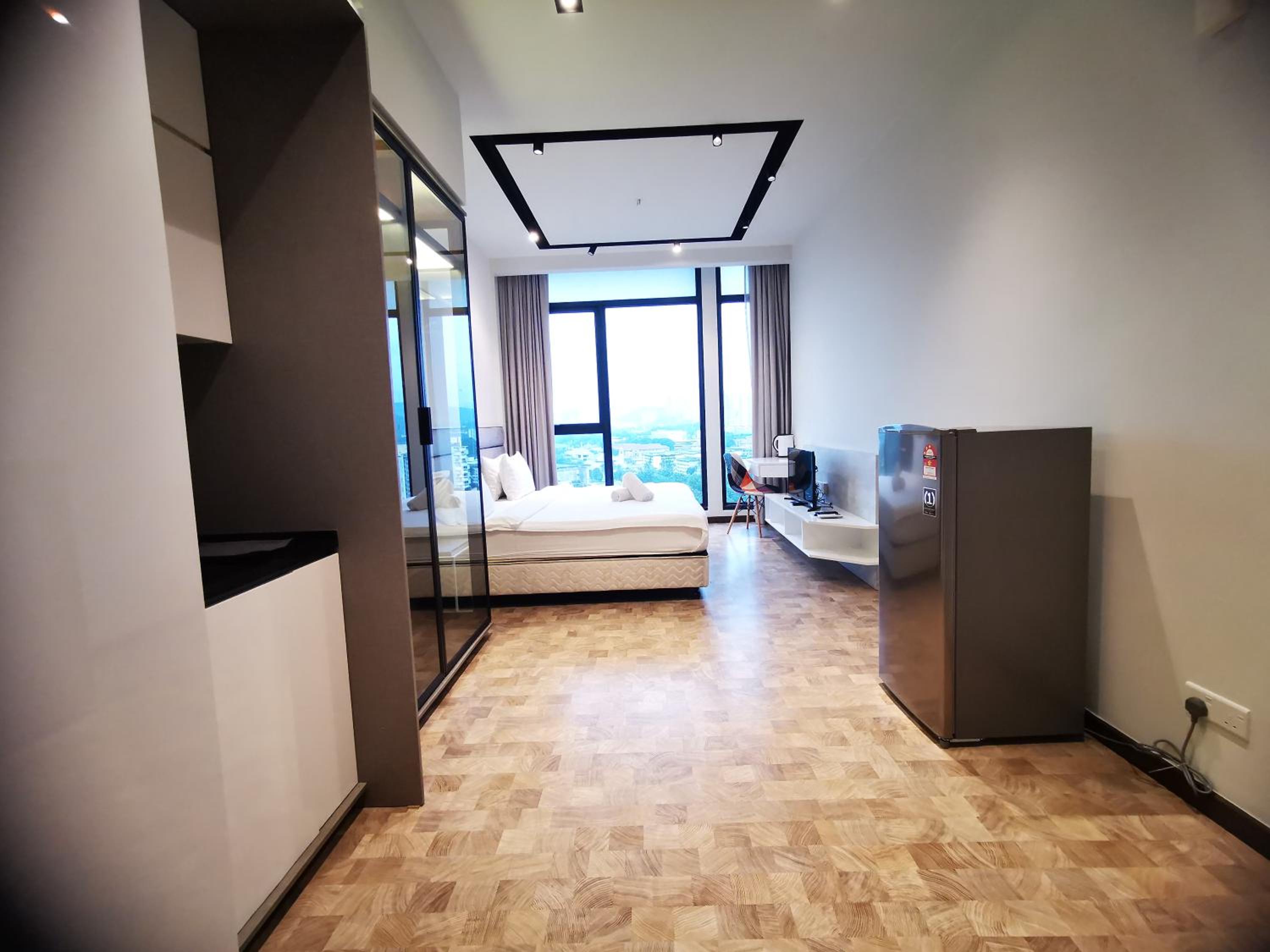 Expressionz Professional Suites by AURORA SUMMER SUITES
