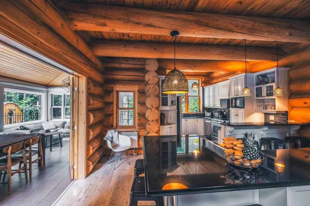 Chalet Silver Fox SPA at Fiddler's Lake