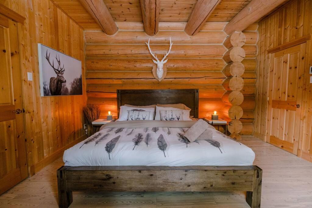 Chalet Silver Fox SPA at Fiddler's Lake