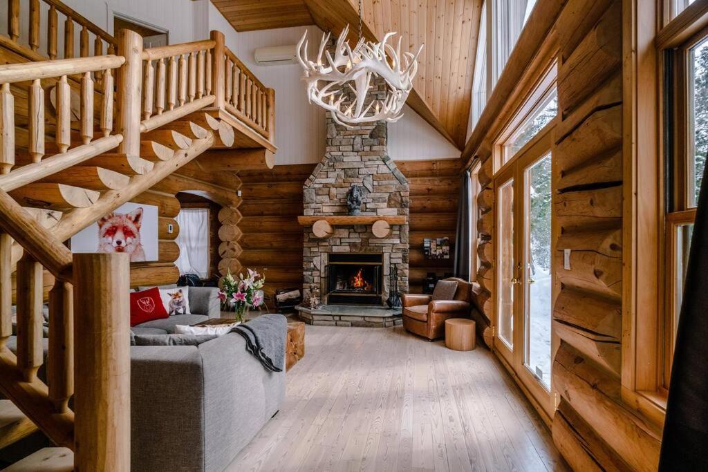 Chalet Silver Fox SPA at Fiddler's Lake