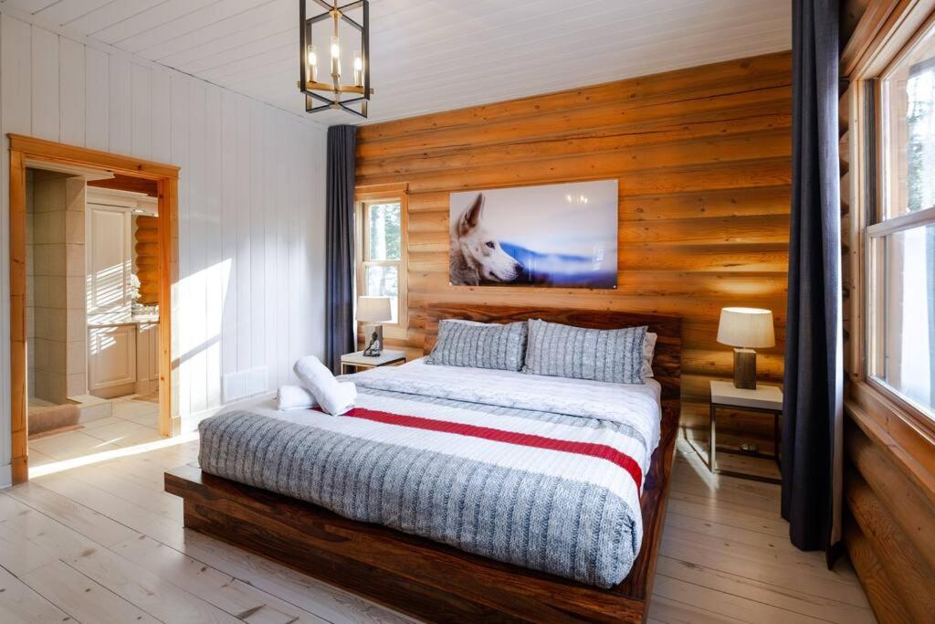 Chalet White Wolf SPA at Fiddler's Lake