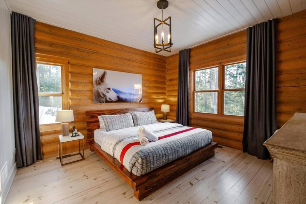 Chalet White Wolf SPA at Fiddler's Lake