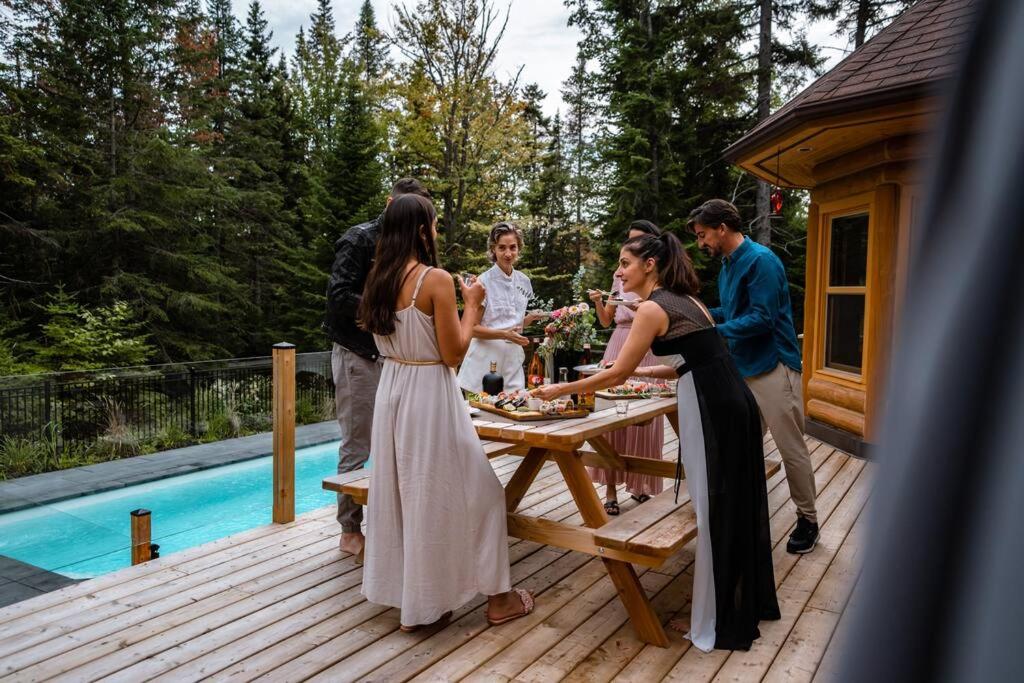 Chalet Blue Jay Spa at Fiddler's Lake