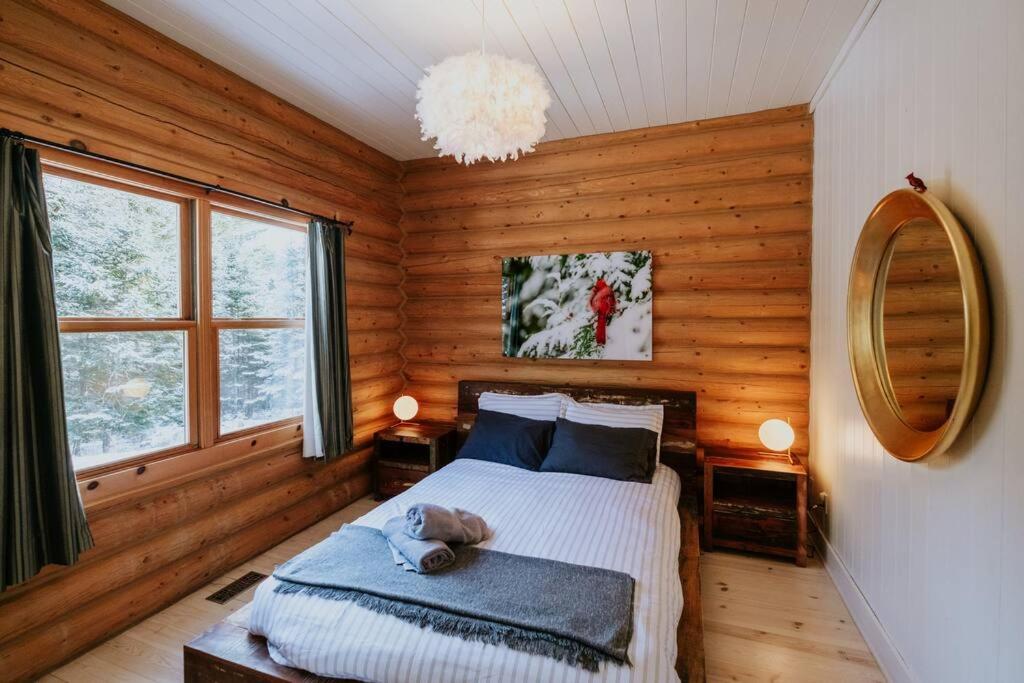 Chalet Blue Jay Spa at Fiddler's Lake