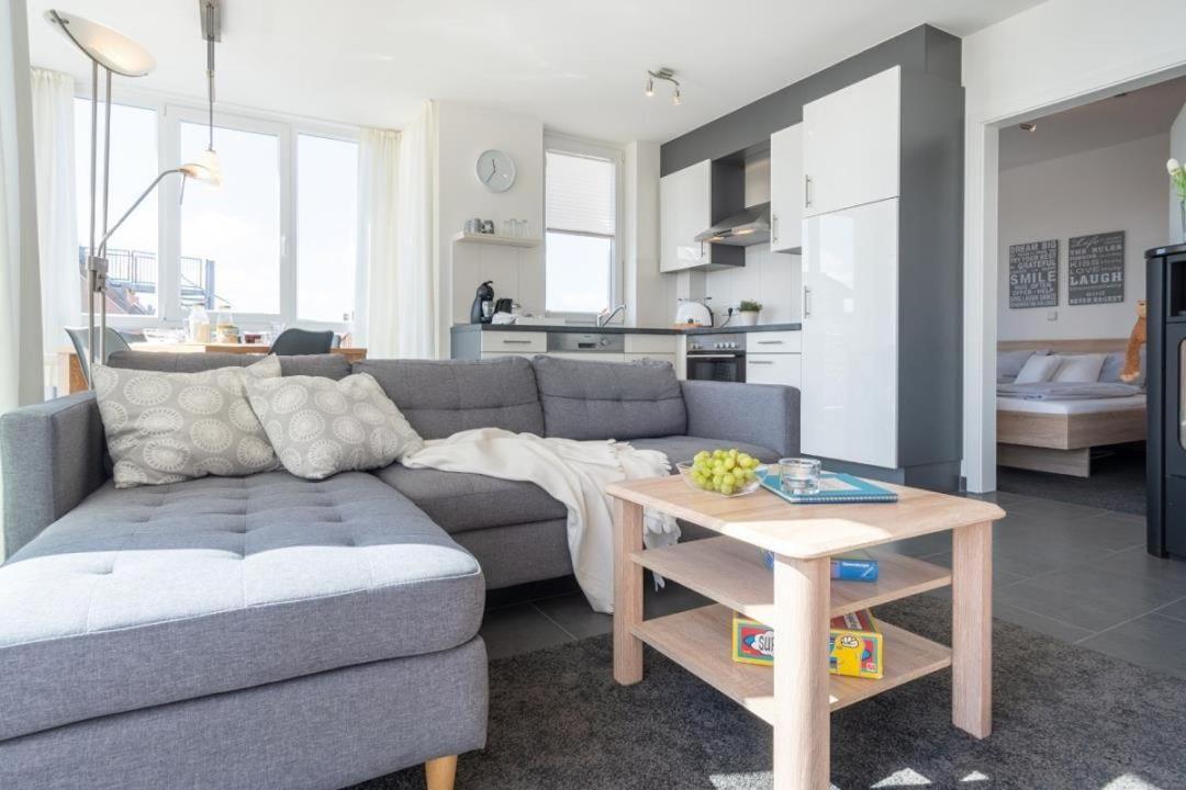 Strandpark-Grossenbrode-Haus-Leuchtturm-Wohnung-14-Leuchtturmblick view 3