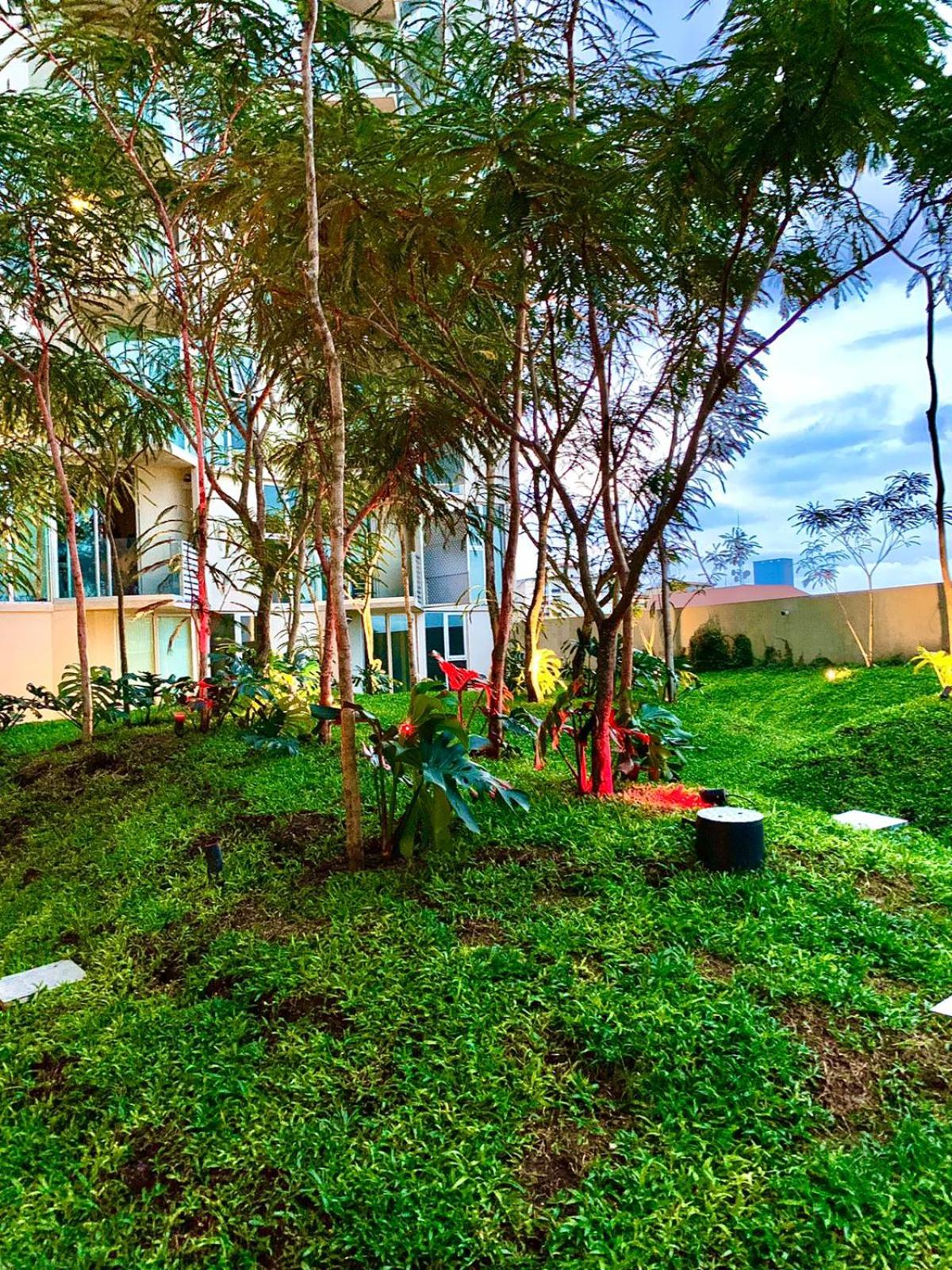Único Apartamento en Nuevo y Moderno Condominio