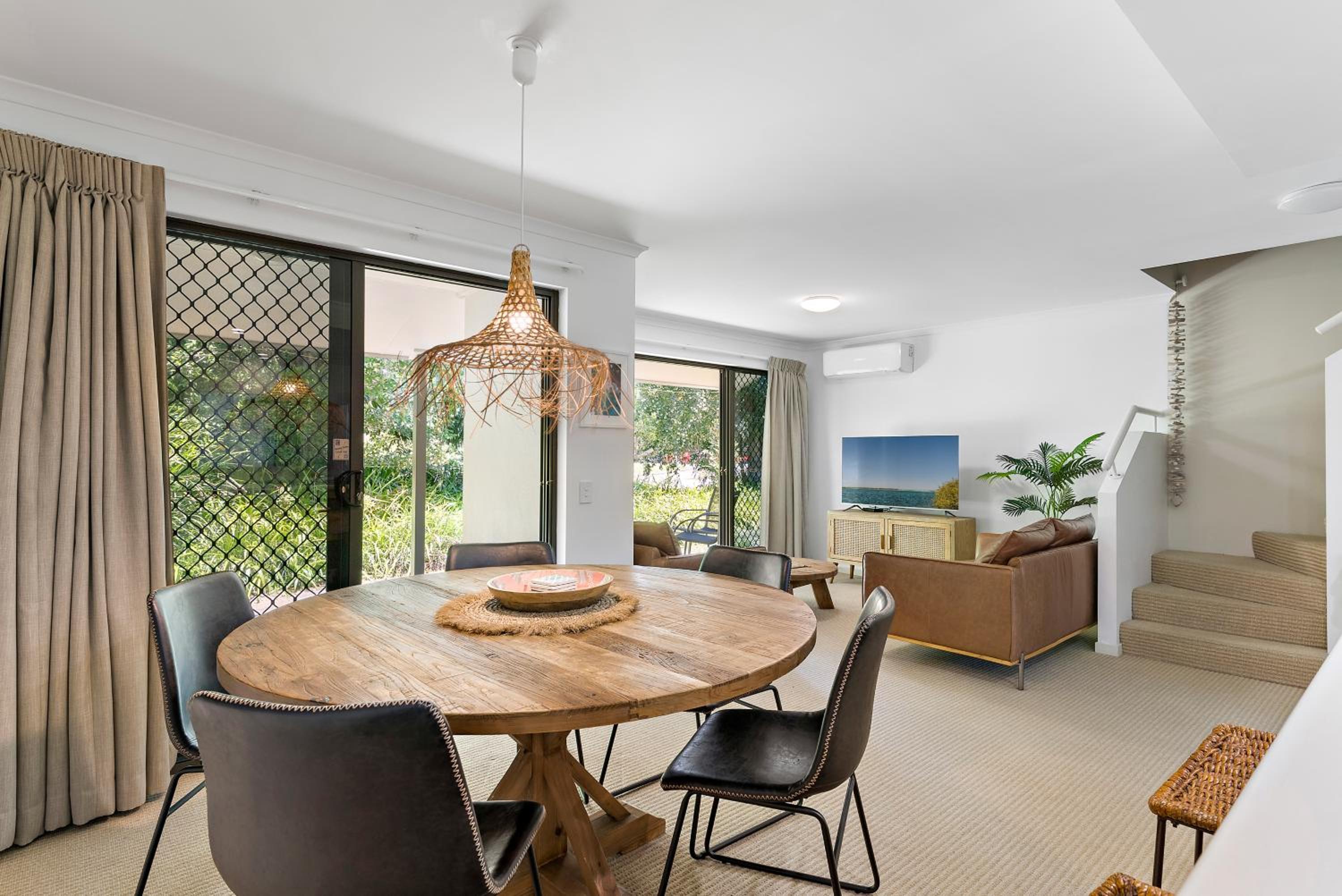 Noosaville Vacations - Modern  Stylish 2 Bedroom Townhouse - Property Image 5