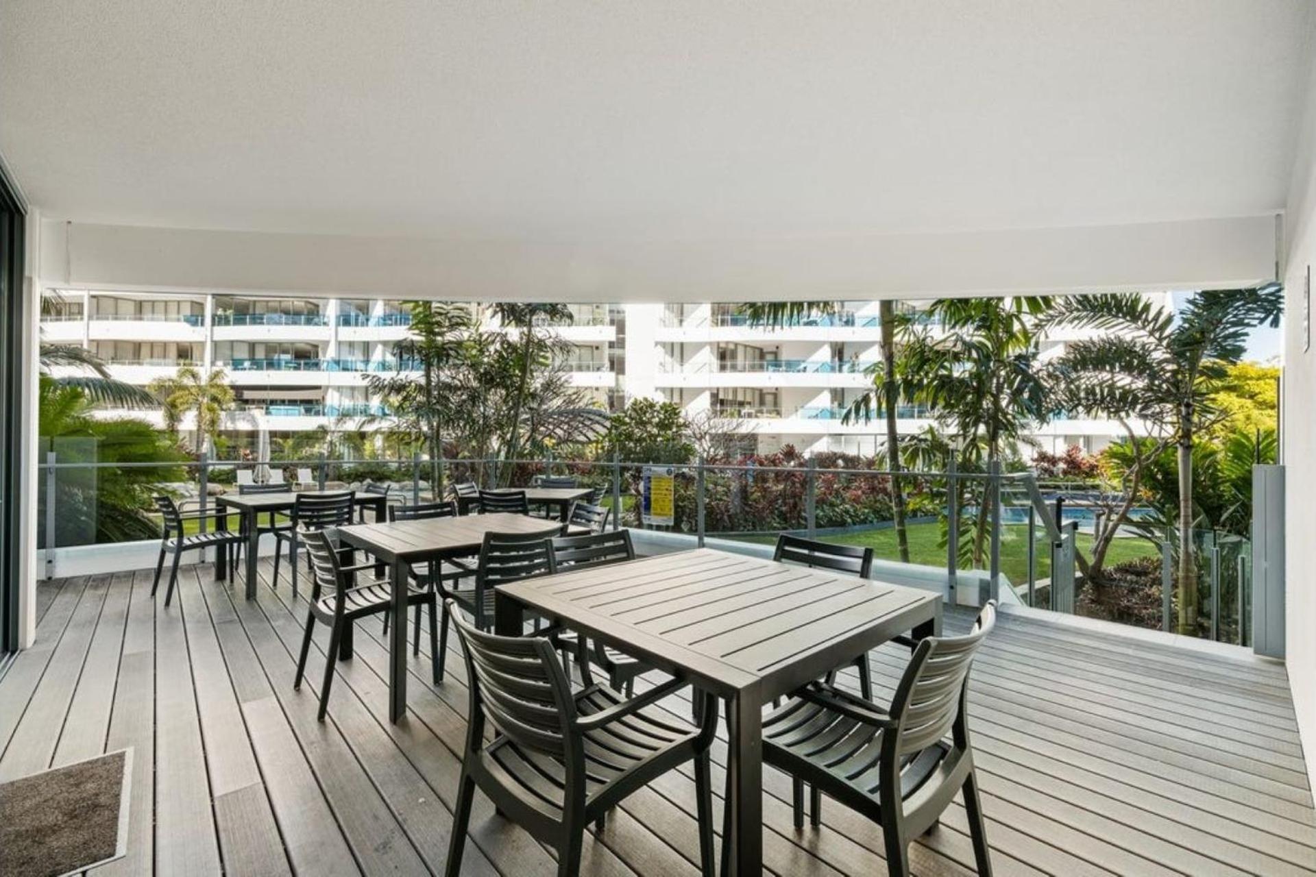 Stunning Waterfront Penthouse 3 or 4 Bedrooms