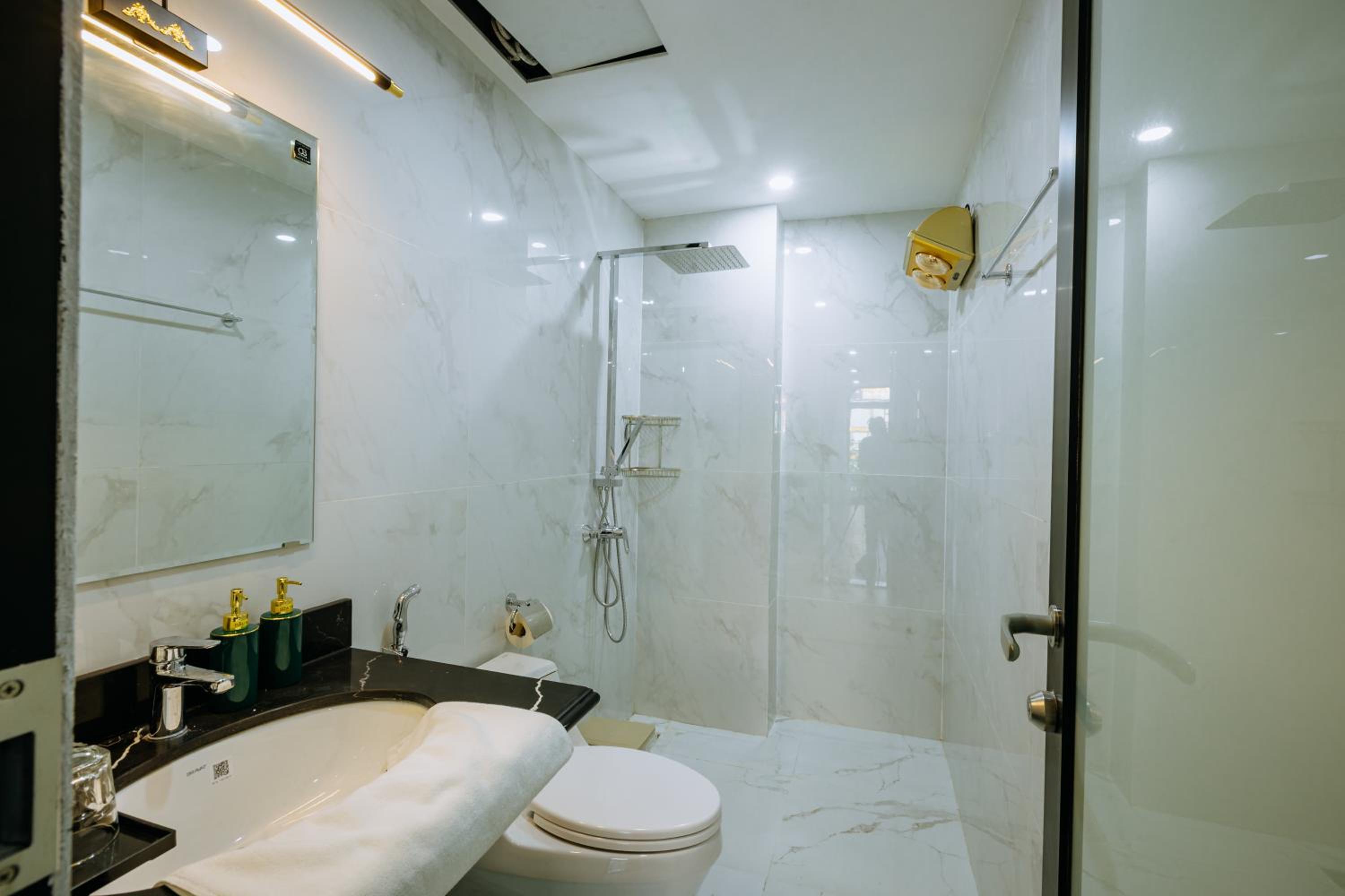 TA Hotel & Apartment