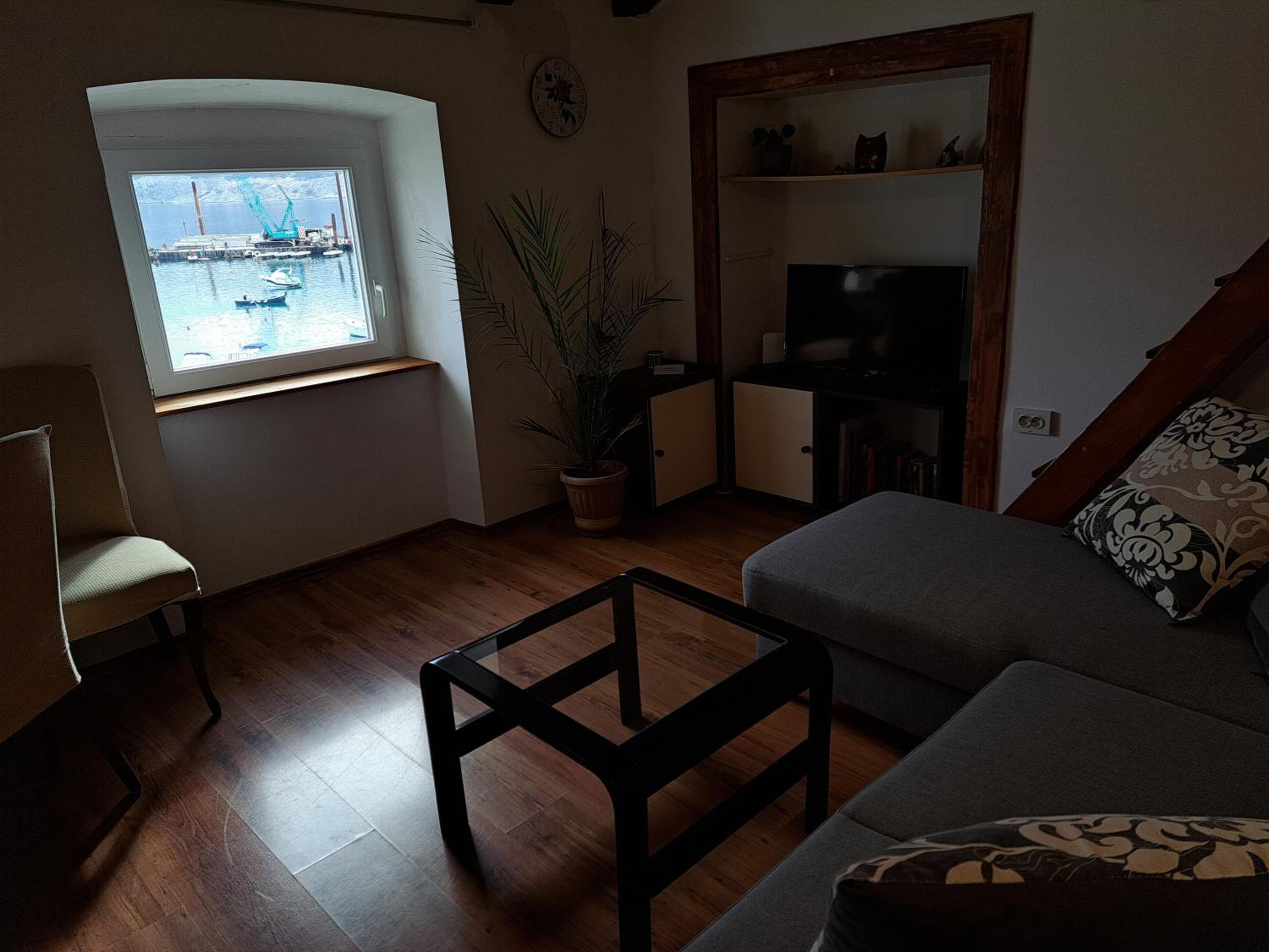 Baška Portside view 3