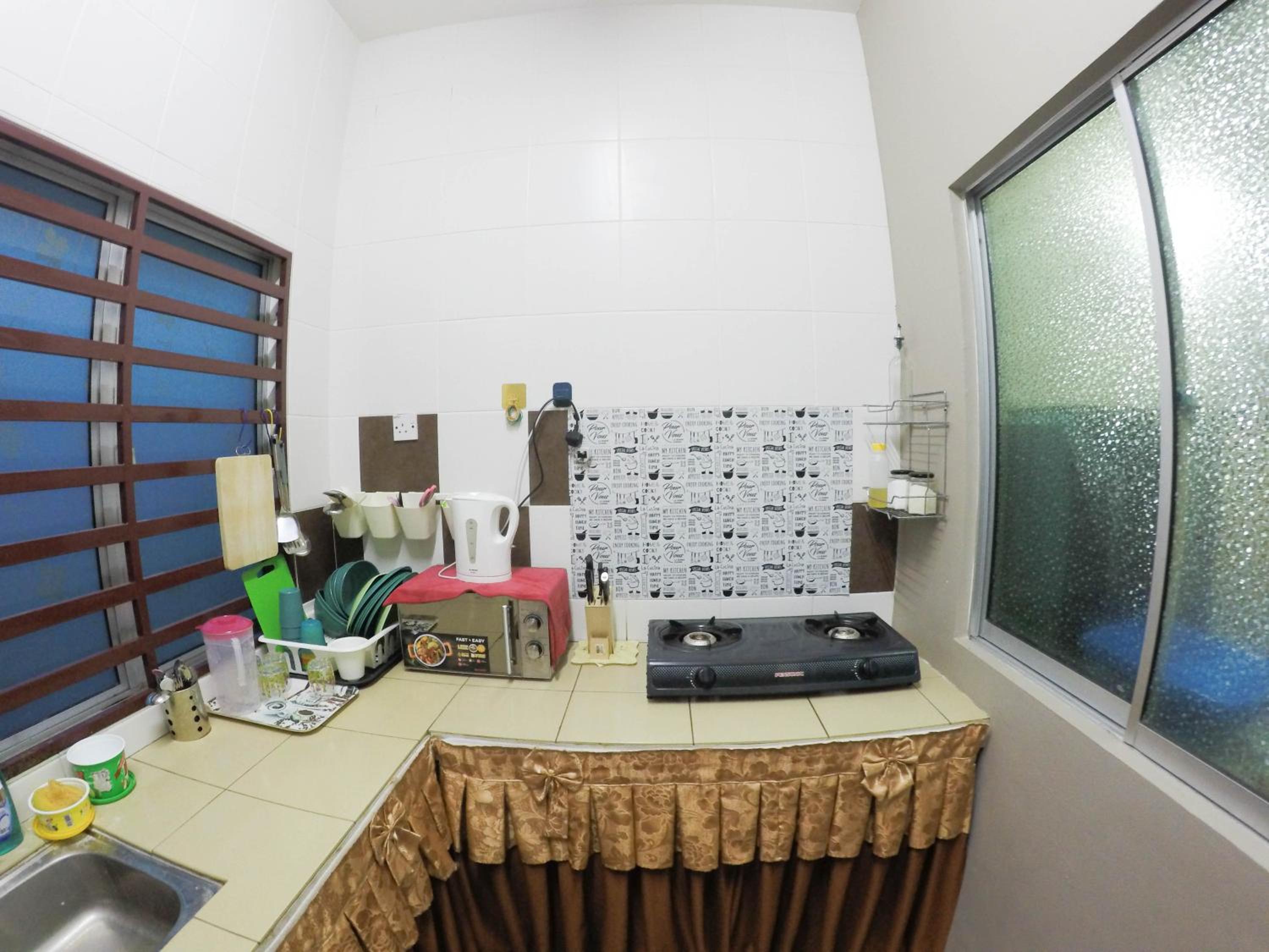 D HOMESTAY SERI ISKANDAR view 4