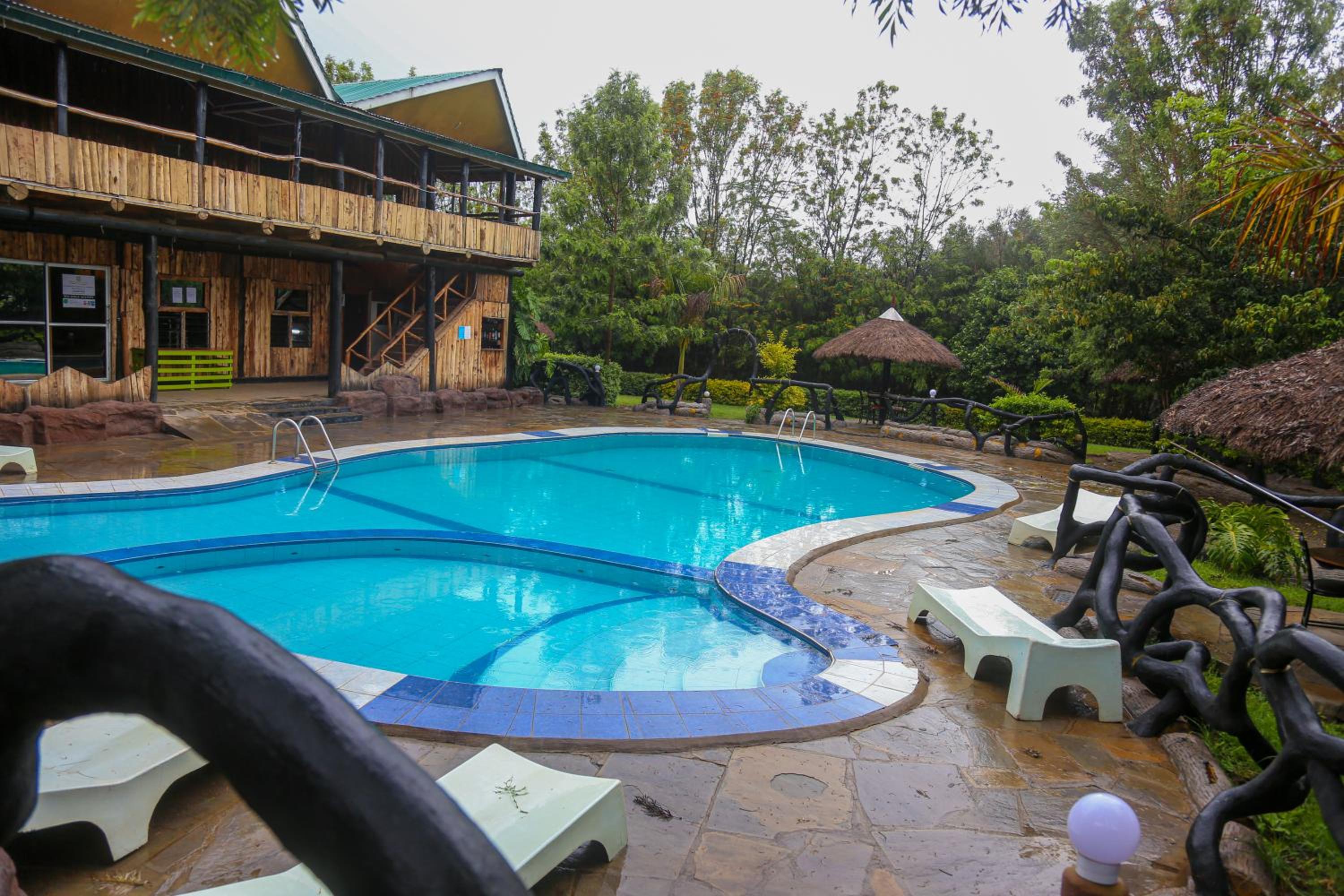 Dovenest Lodge