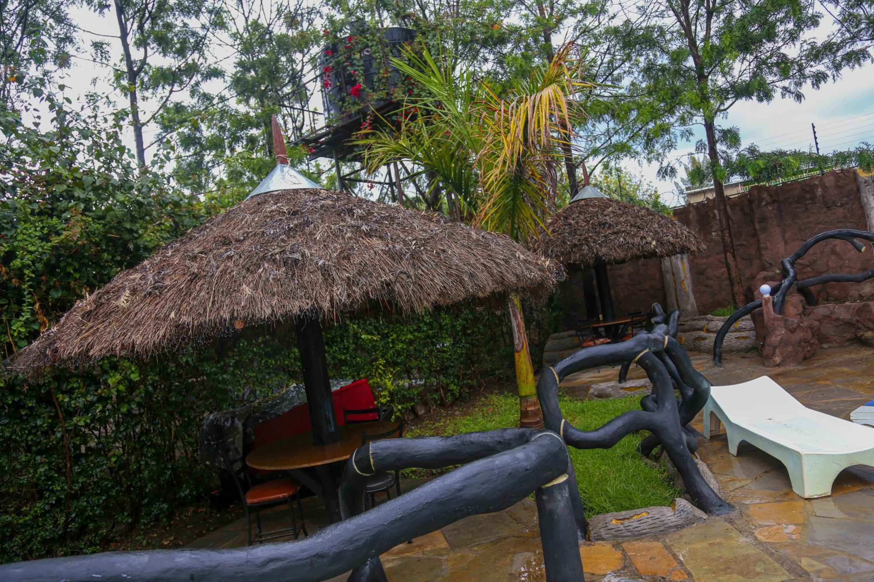 Dovenest Lodge