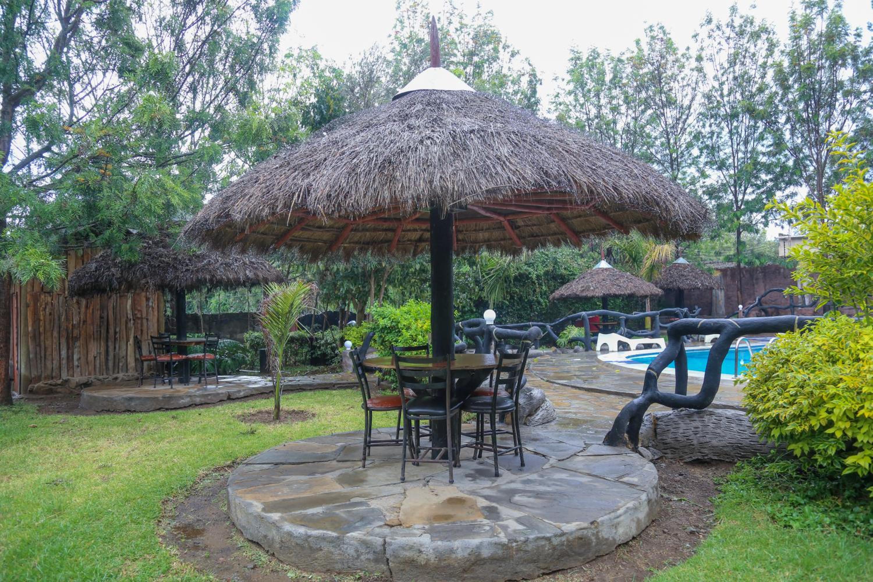Dovenest Lodge