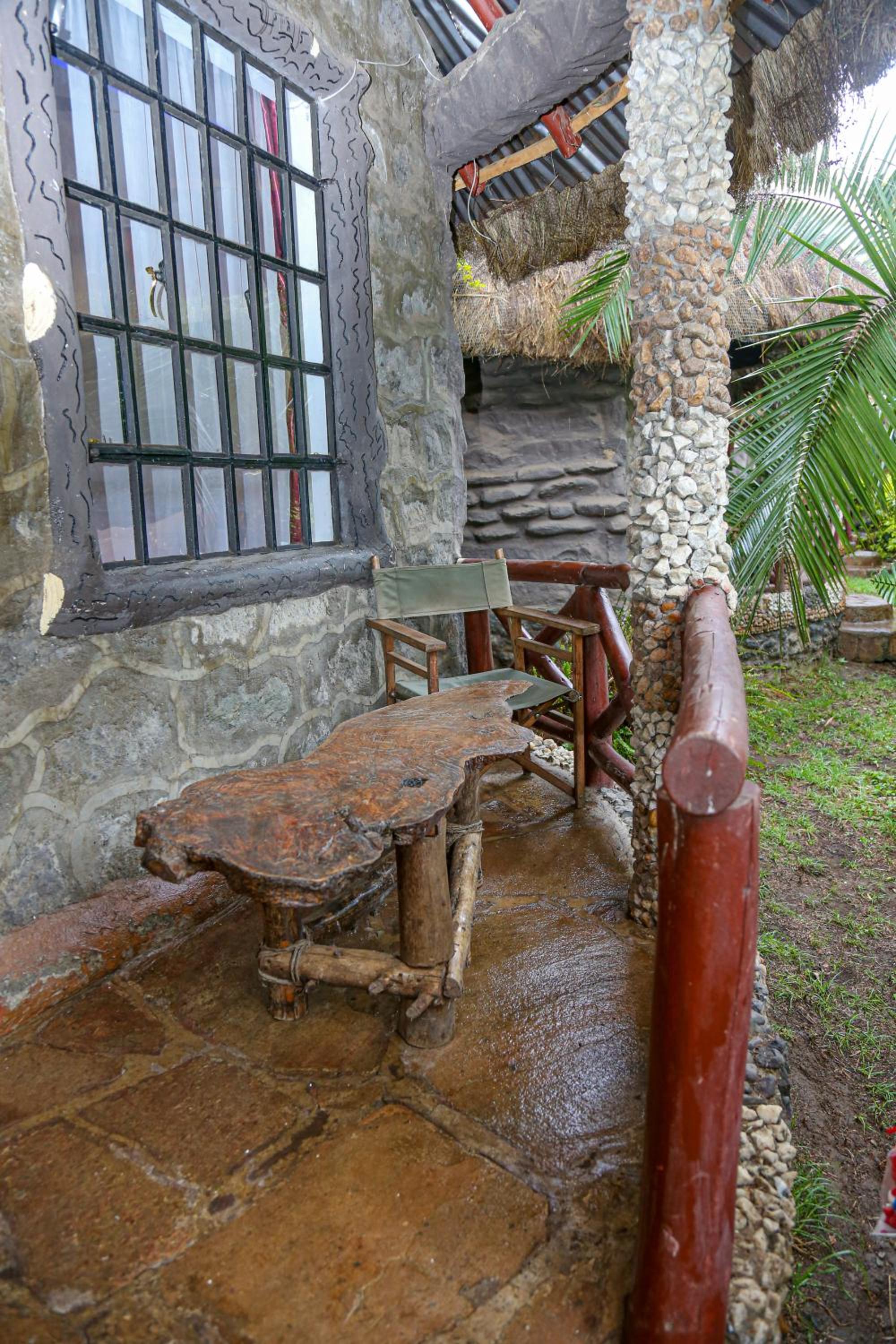 Dovenest Lodge