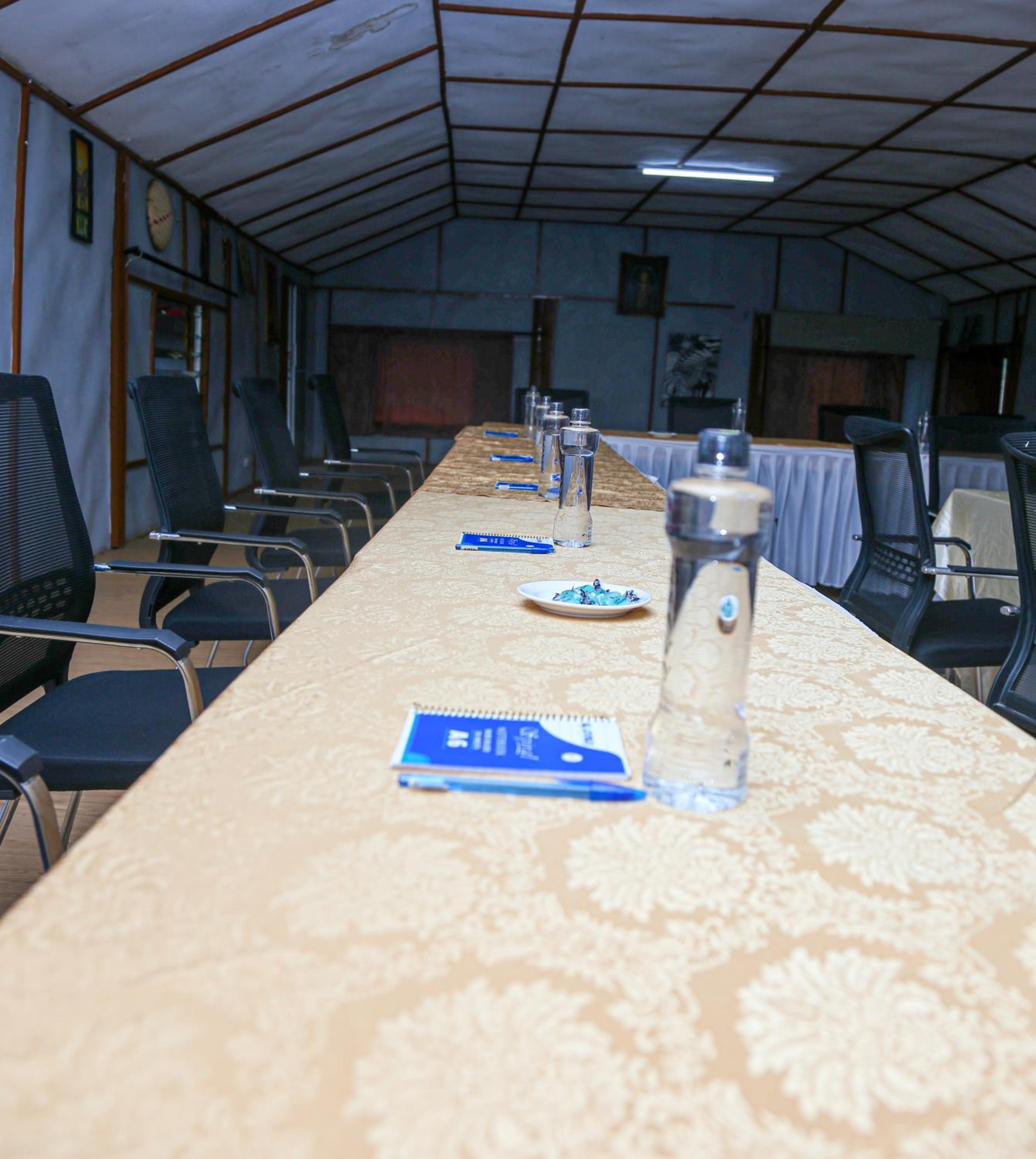 Dovenest Lodge
