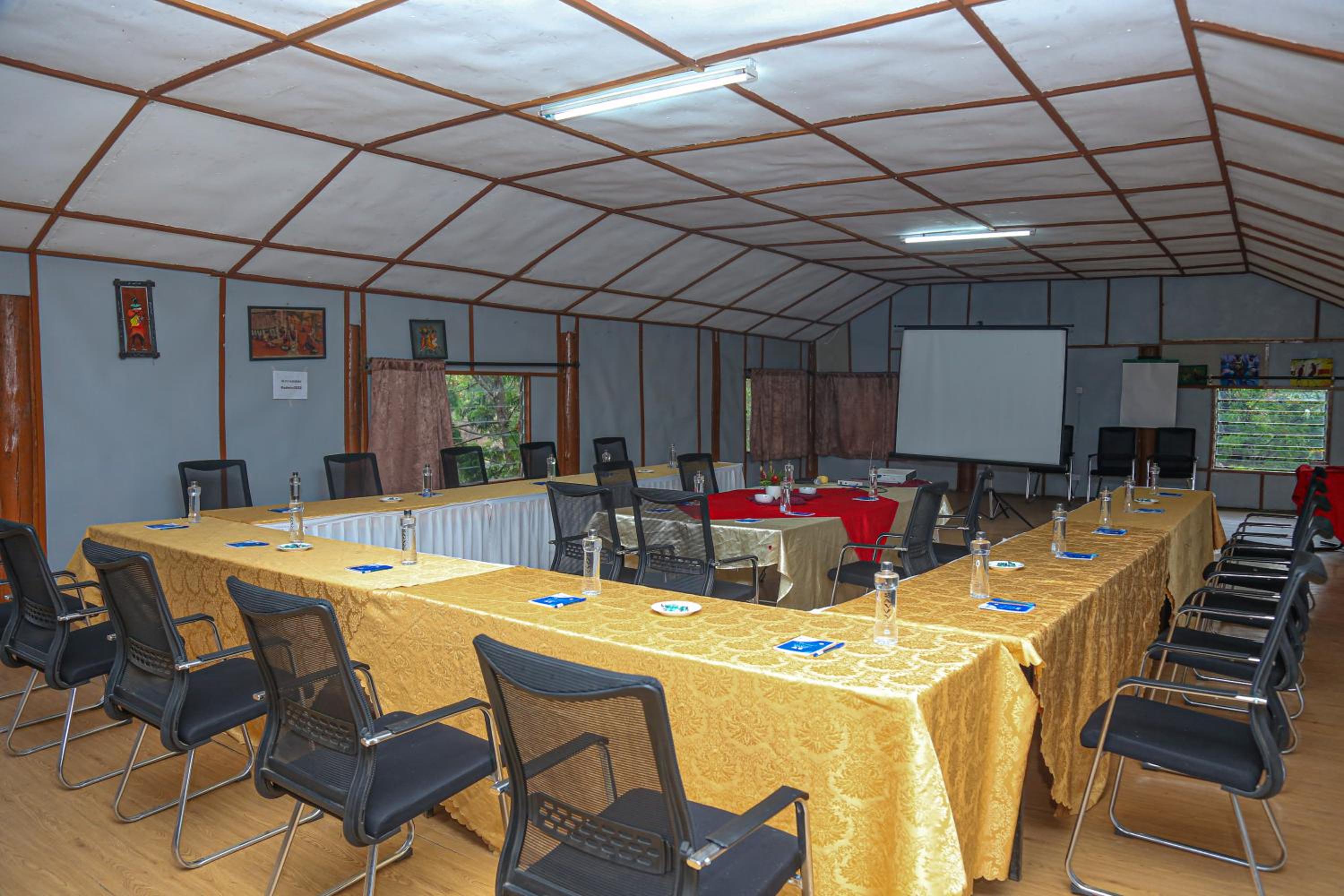 Dovenest Lodge