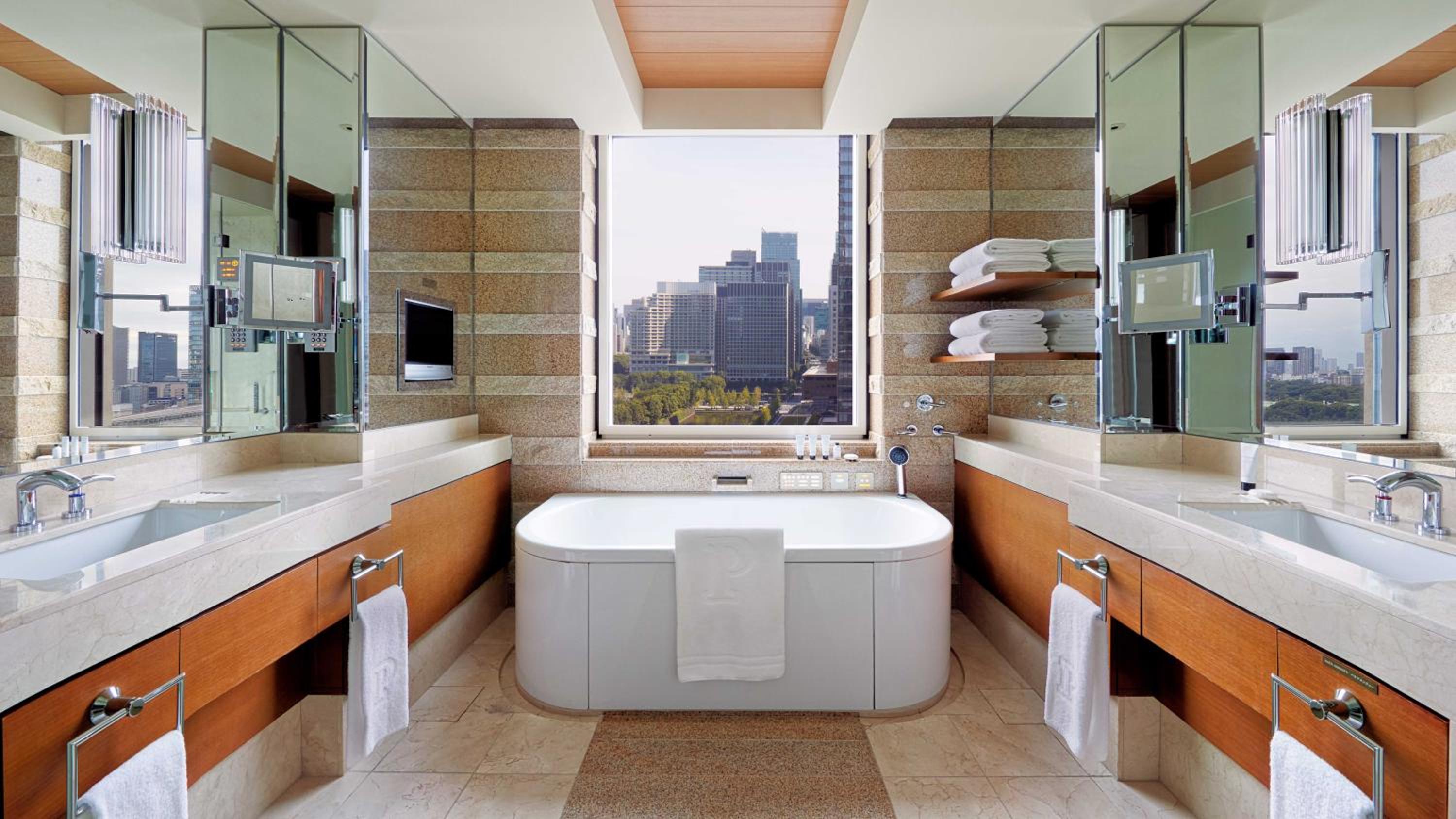 The Peninsula Tokyo 56