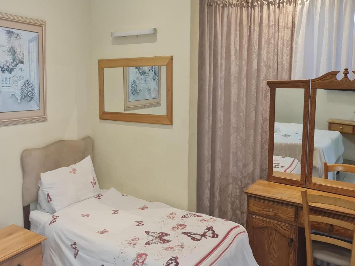 Alexandra Bed & Breakfast