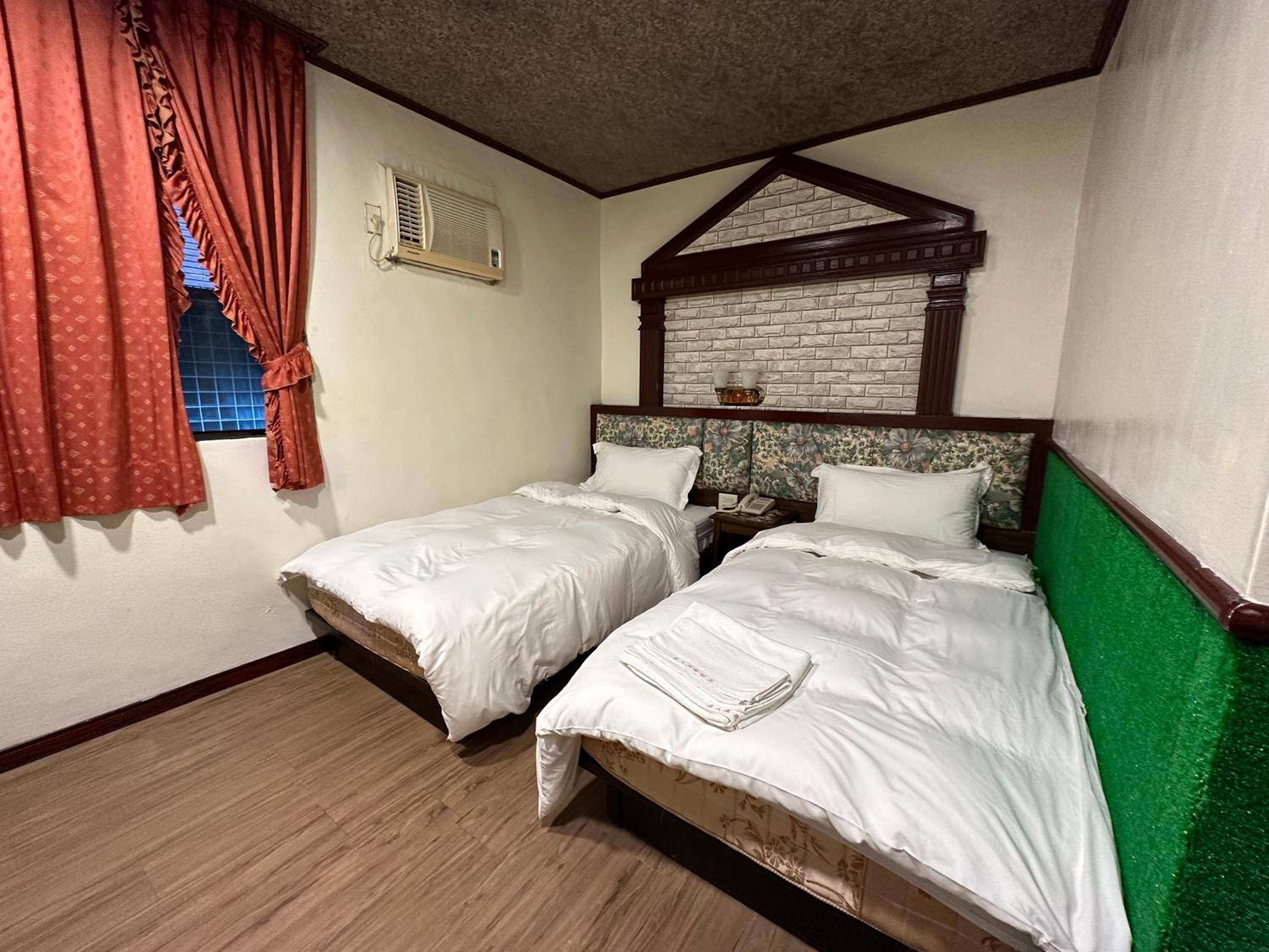 Ming Ren Hotspring Hotel
