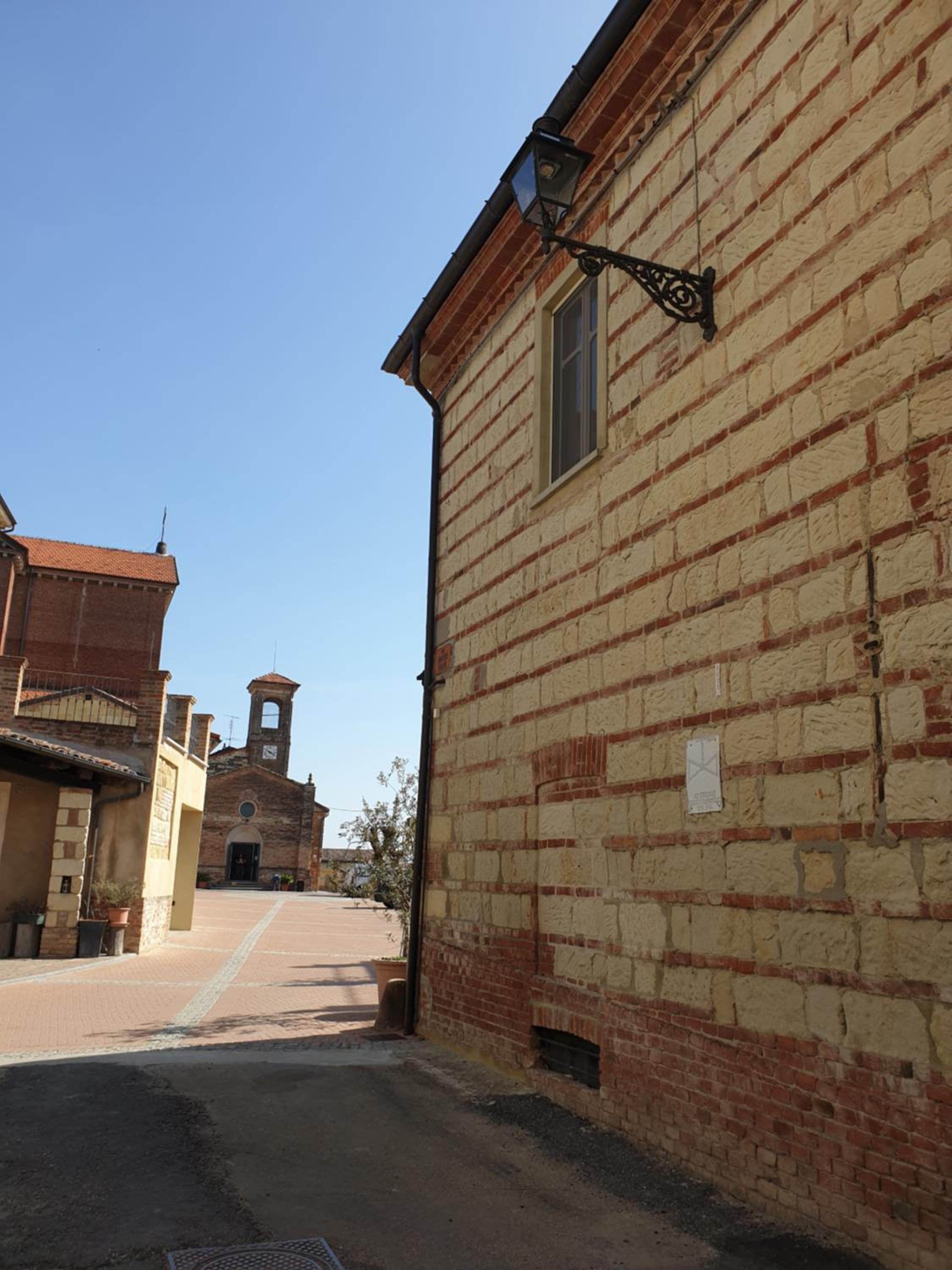 OLIVOLA APARTMENTS