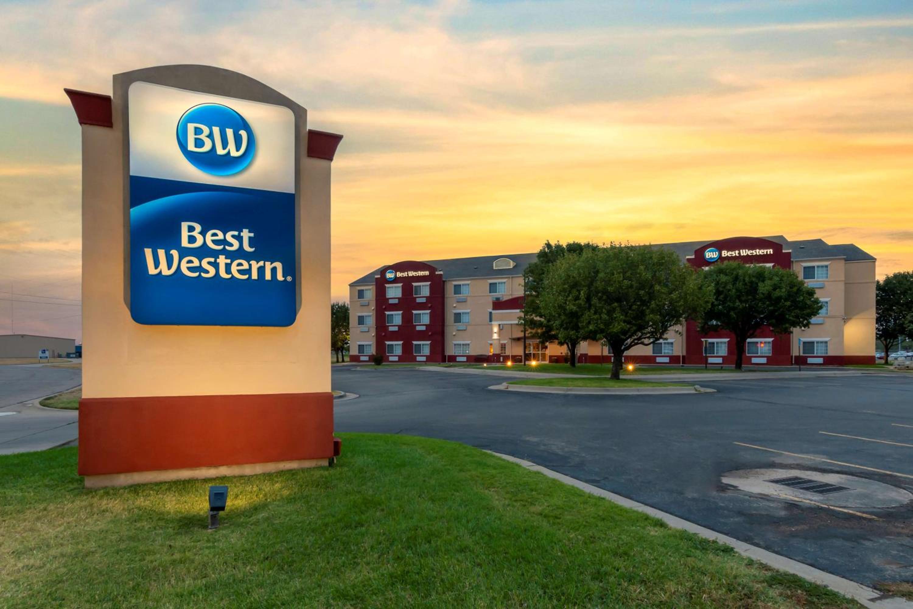 Hotel Best Western Governors Inn and Suites - Image 1