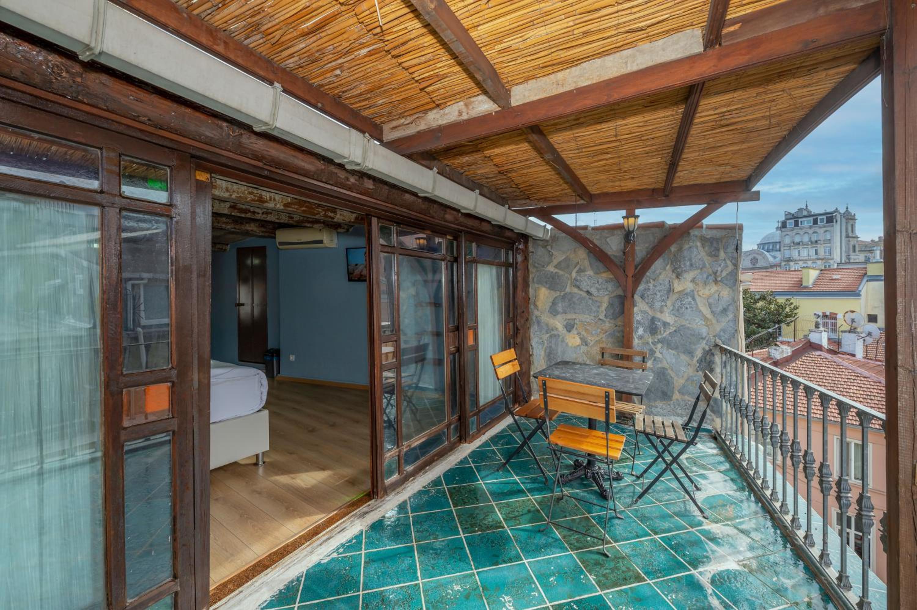 Taksim Antique Otel - Image 17