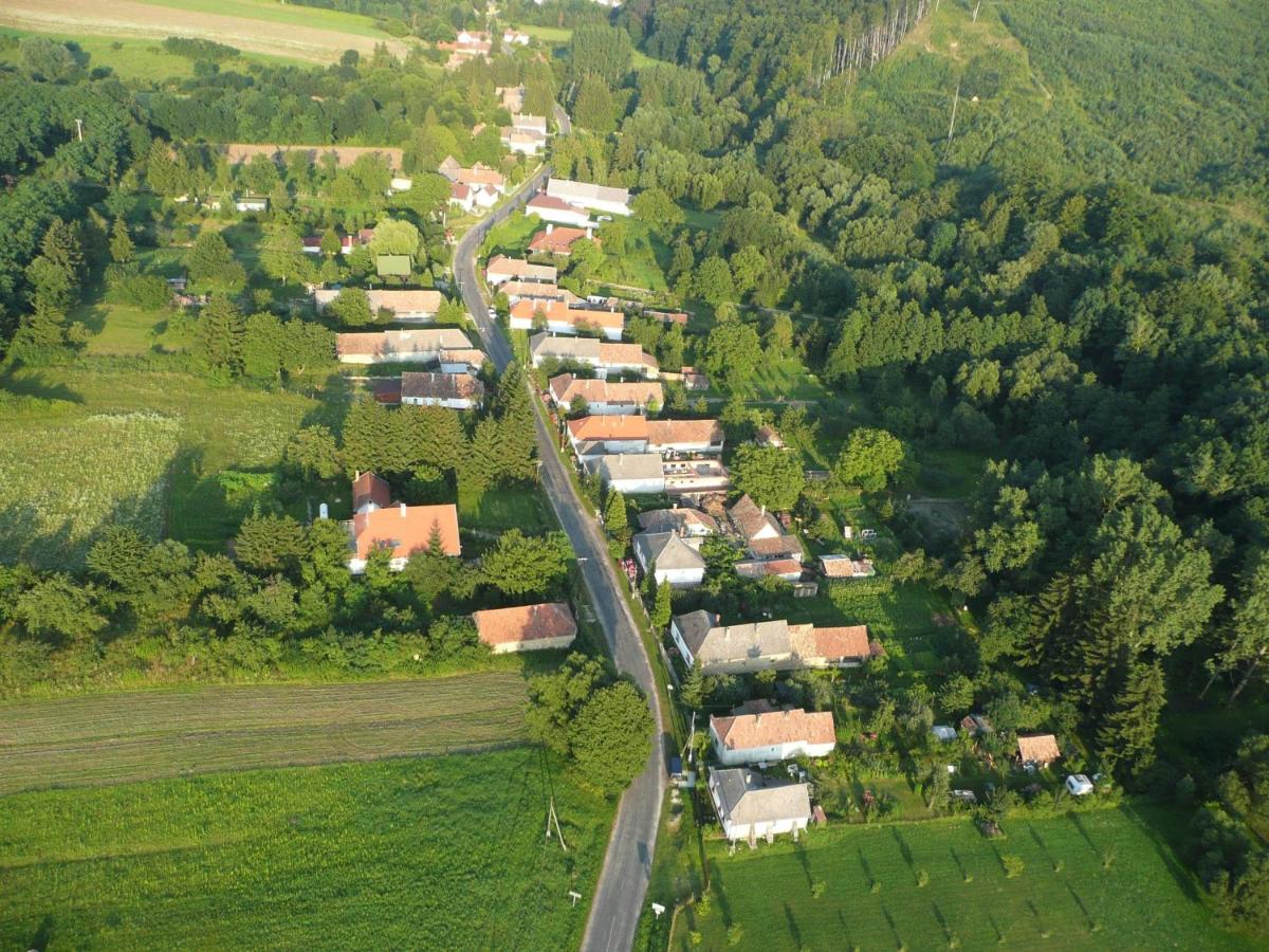 Harmónia Vendégház view 4
