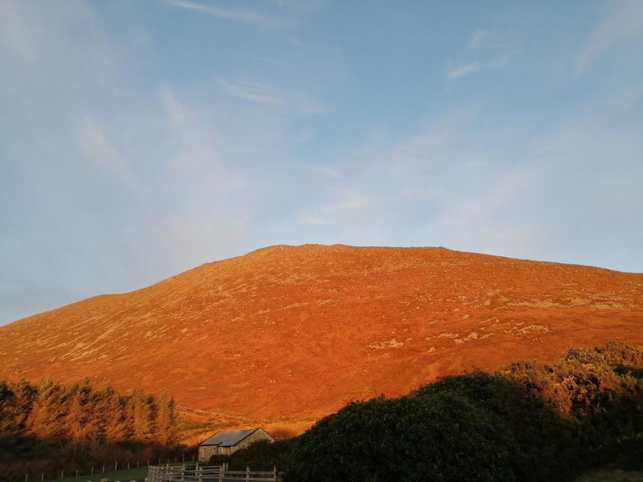 Kearneys Cottage, Dugort, Achill Island, County Mayo - 3 Bedroom Sleeps 6 view 2