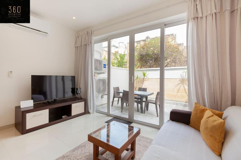 Comfy APT with Terrace, 5 mins to Sliema Ferries by 360 Estates view 2