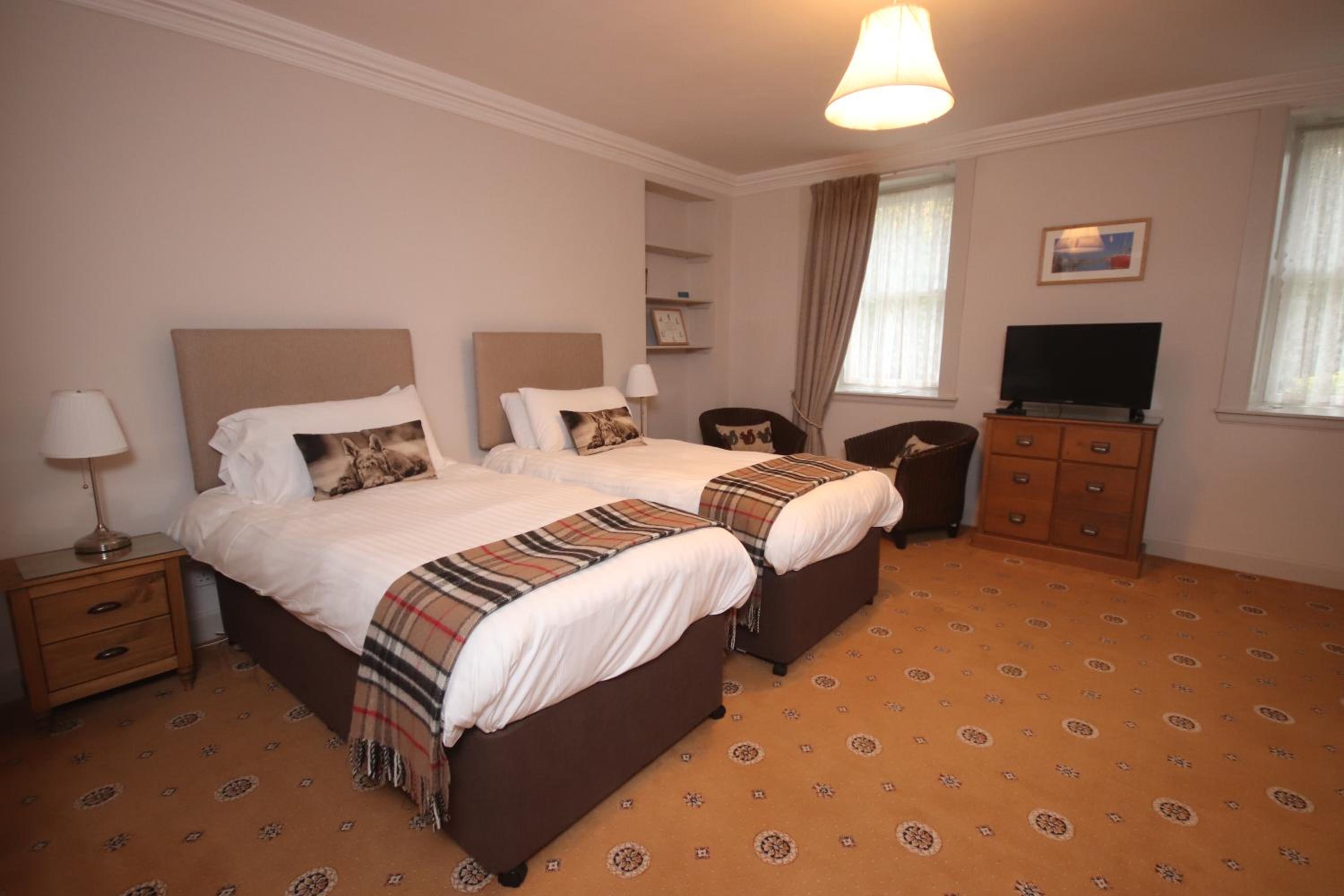Inglestone House Guest House
