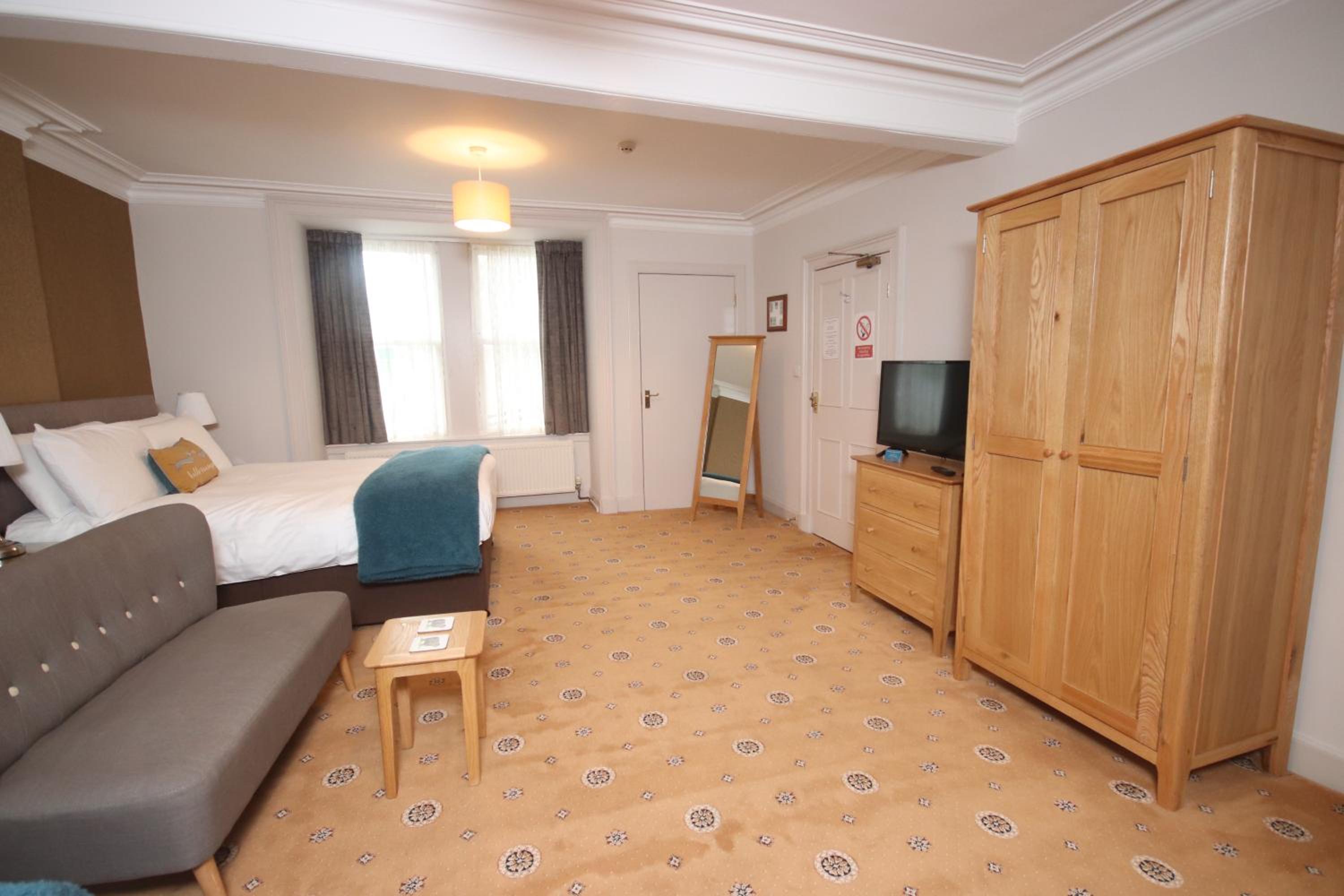 Inglestone House Guest House