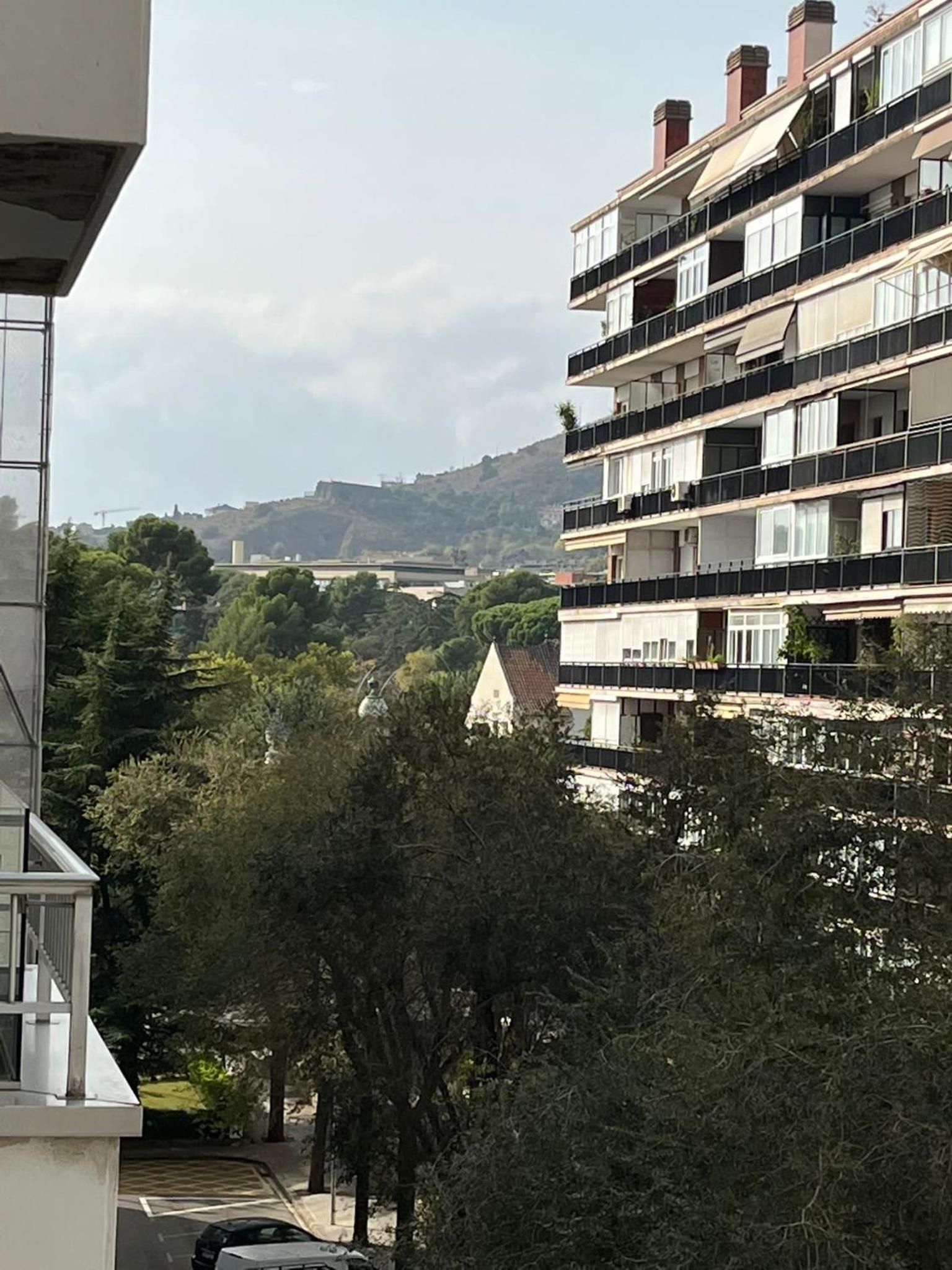 Precioso y tranquilo apartamento zona alta Diagonal Barcelona