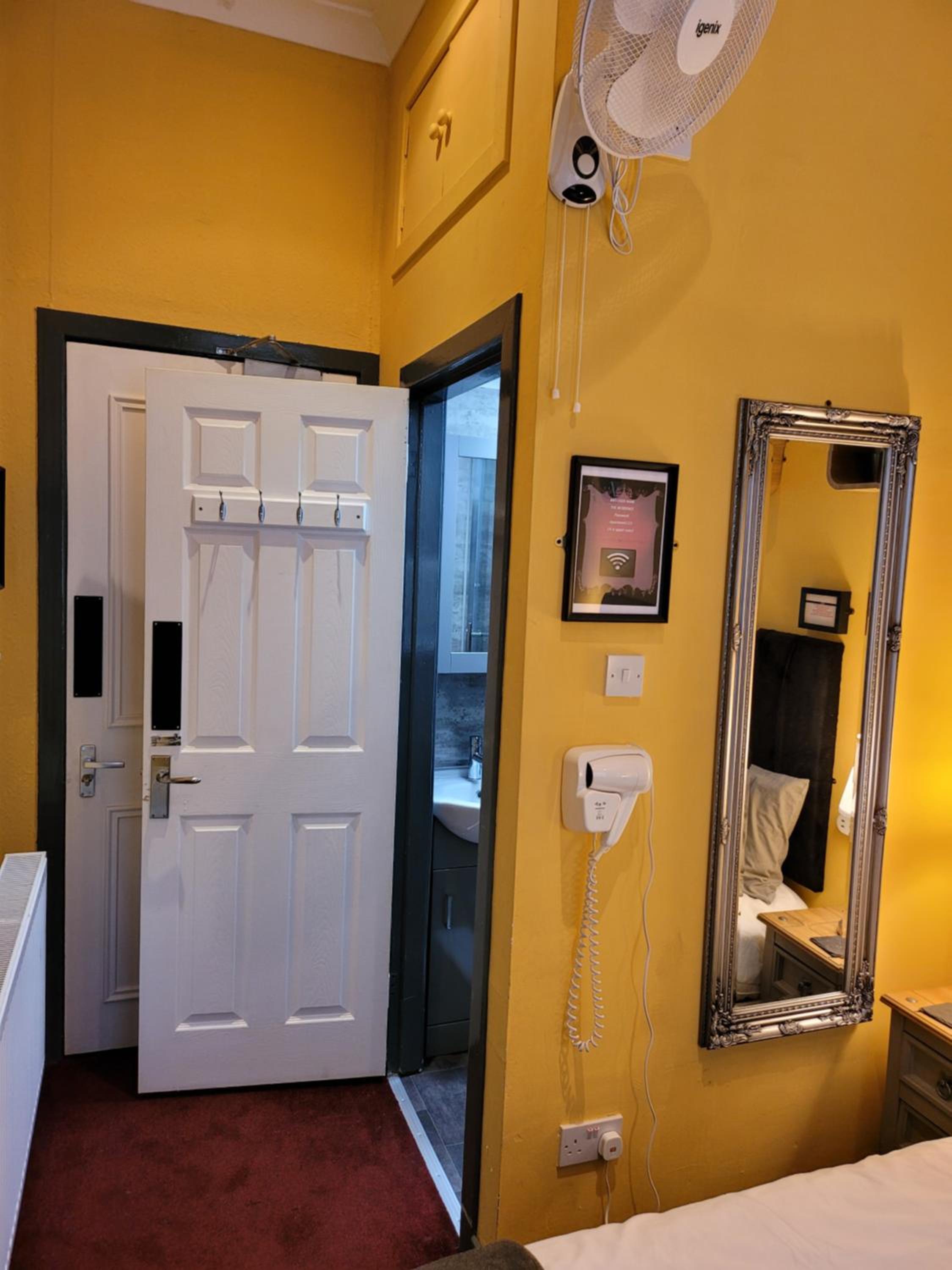 Photo 41