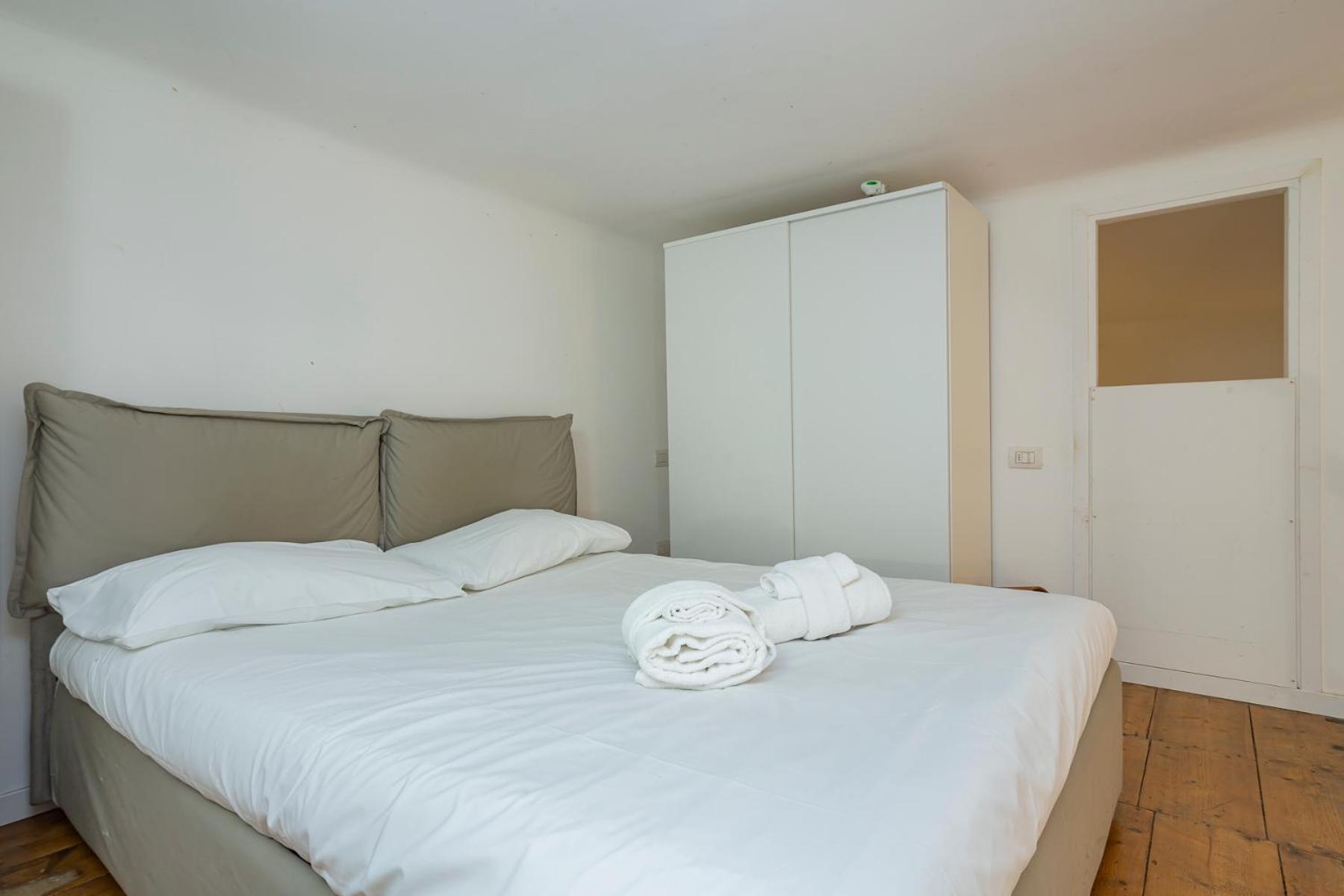 [Flat in Isola] De Castillia 22