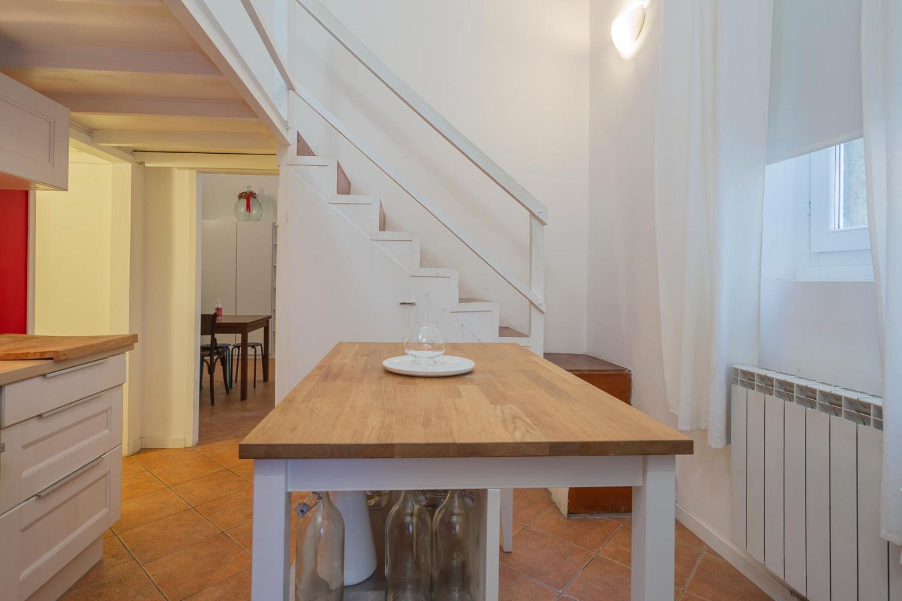 [Flat in Isola] De Castillia 22