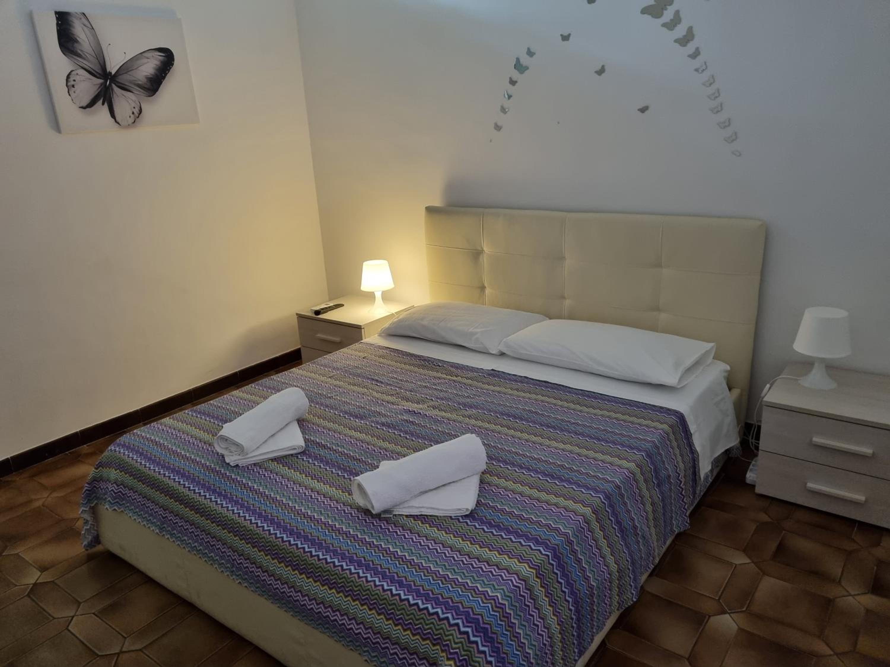 La farfalla en Gaeta — hotel room