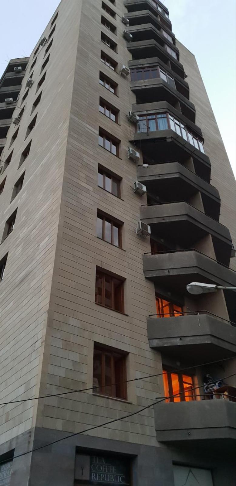 3 комнатная квартира в Ереване