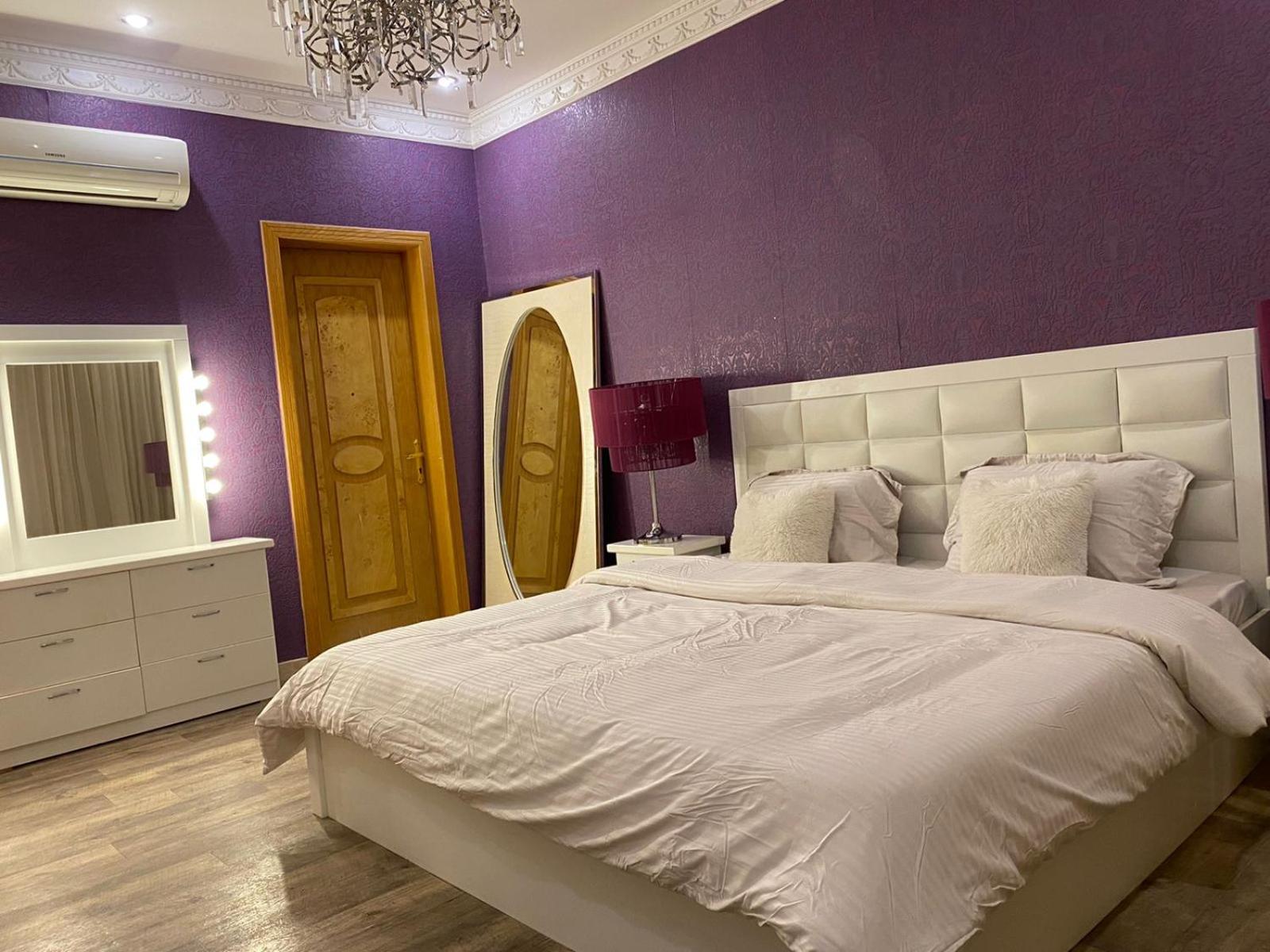 Luxury 3 Bedroom Apartment - Very Spacious